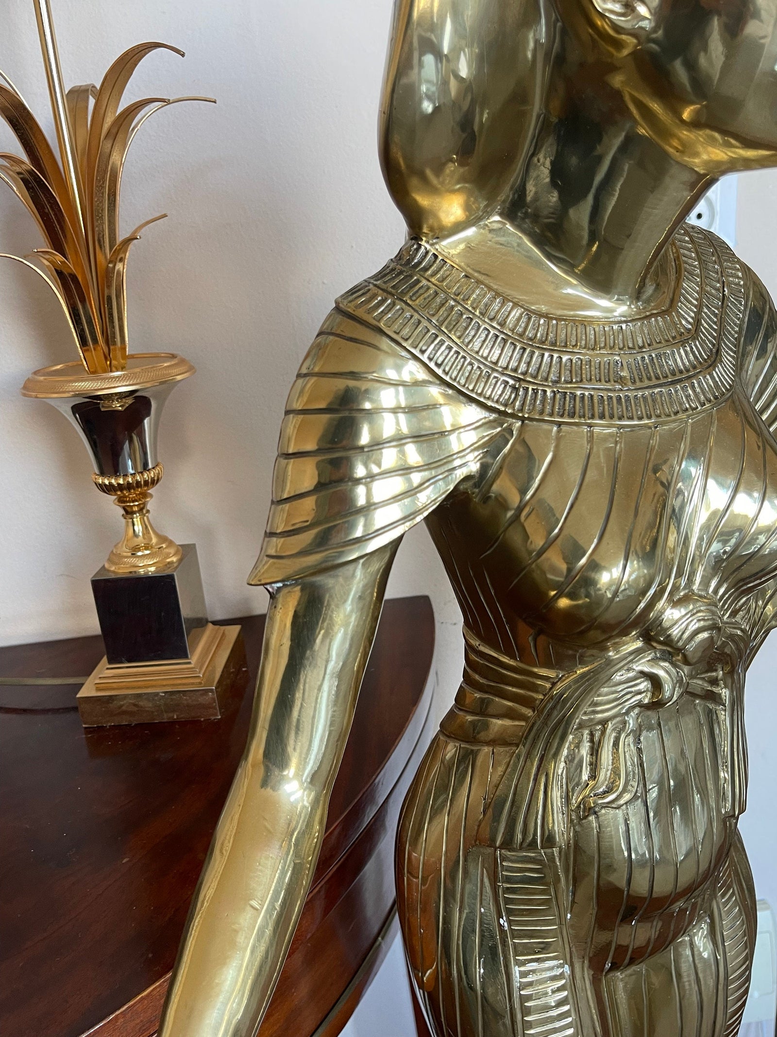 Vintage Egyptian Goddess Selket Statue โ a beautifully crafted brass figurine depicting the mythological goddess of protection and healing. This Egyptian sculpture is perfect for collectors of Egyptian antiques and ancient Egypt decor.