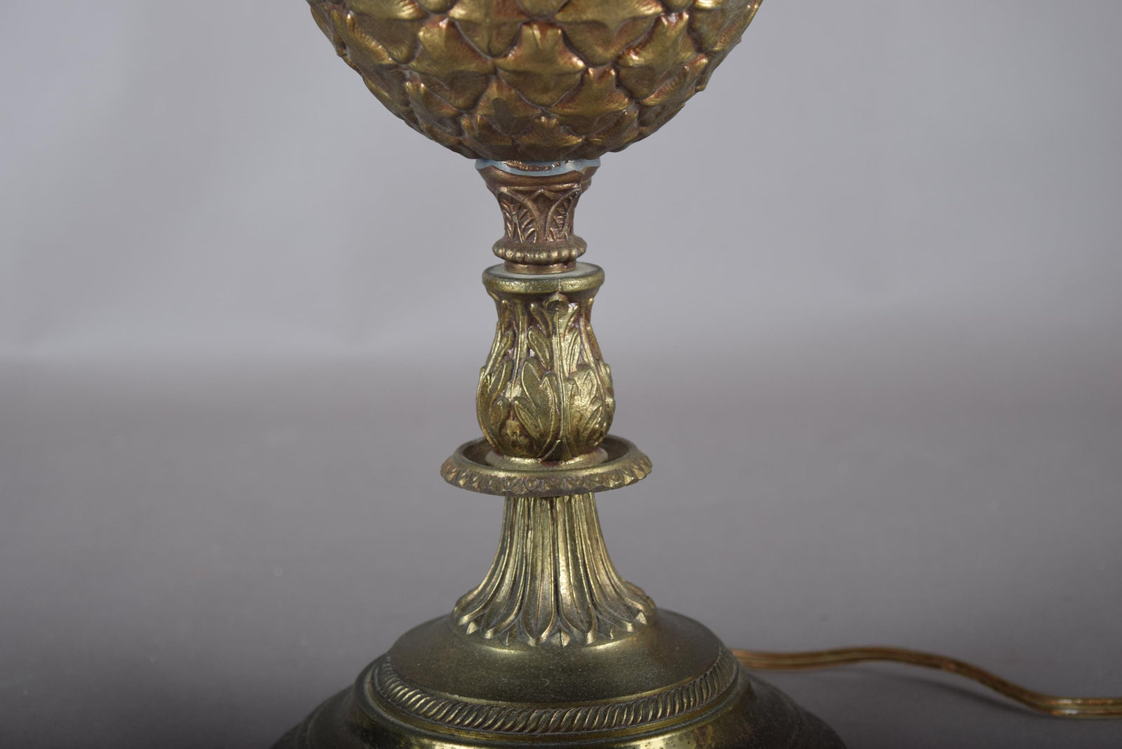 Vintage Brass Pineapple Table Lamp | Classic Hospitality Symbol | Gold-Tone Statement Lighting | Circa 1950s