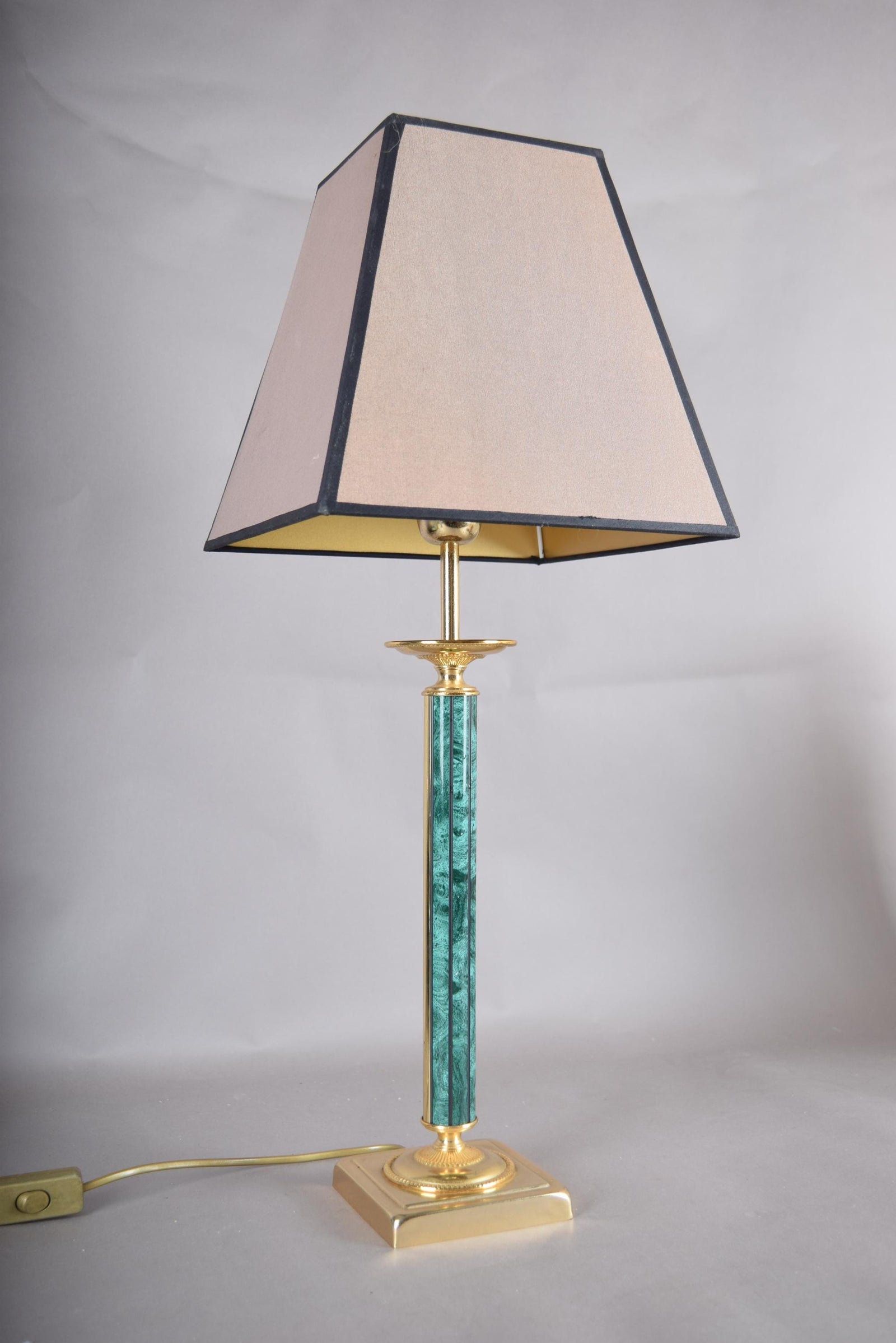 Vintage 1980s Table Lamp, Malachite-Style Green Column, Gold-Toned Metal, Hollywood Regency Style