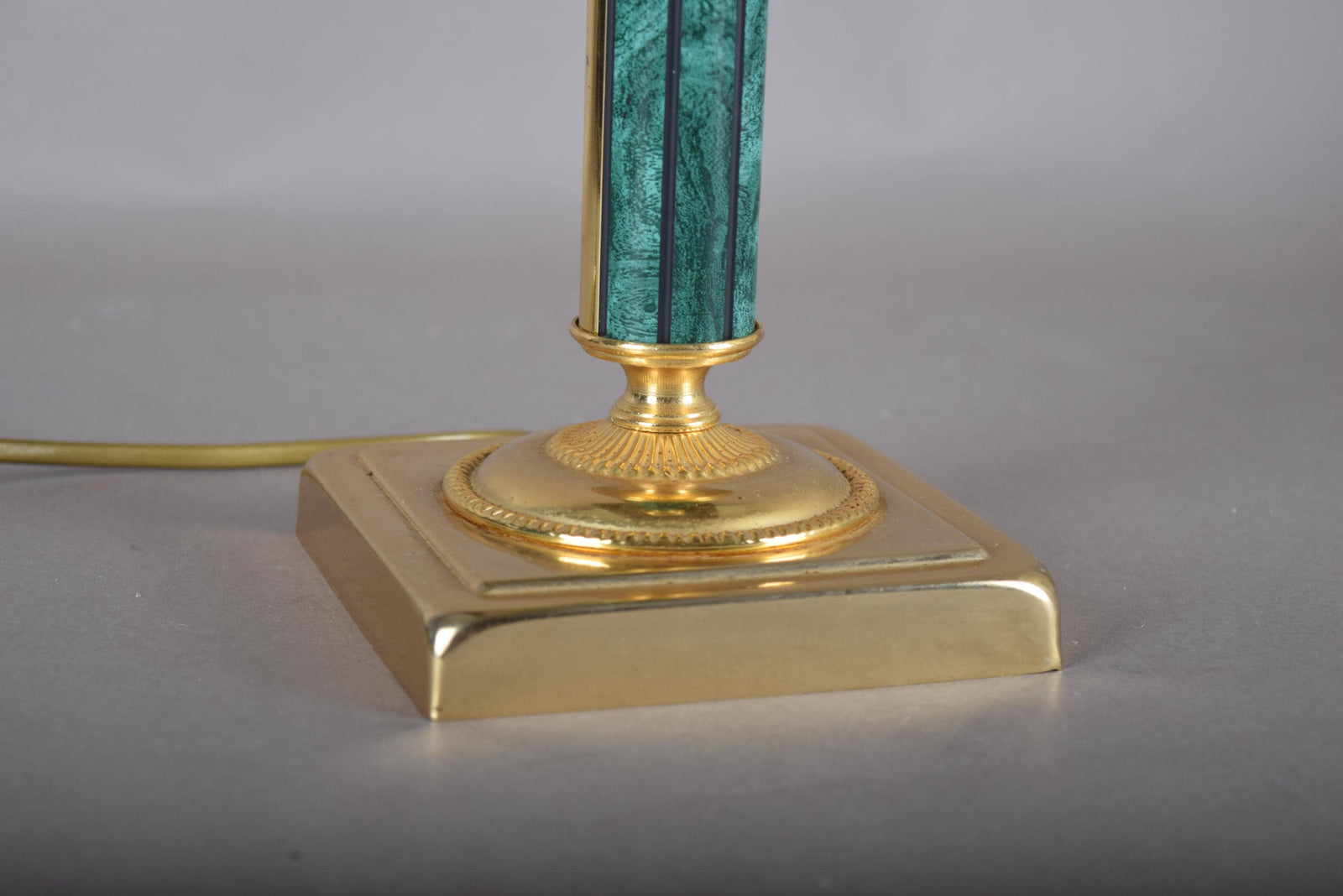 Vintage 1980s Table Lamp, Malachite-Style Green Column, Gold-Toned Metal, Hollywood Regency Style