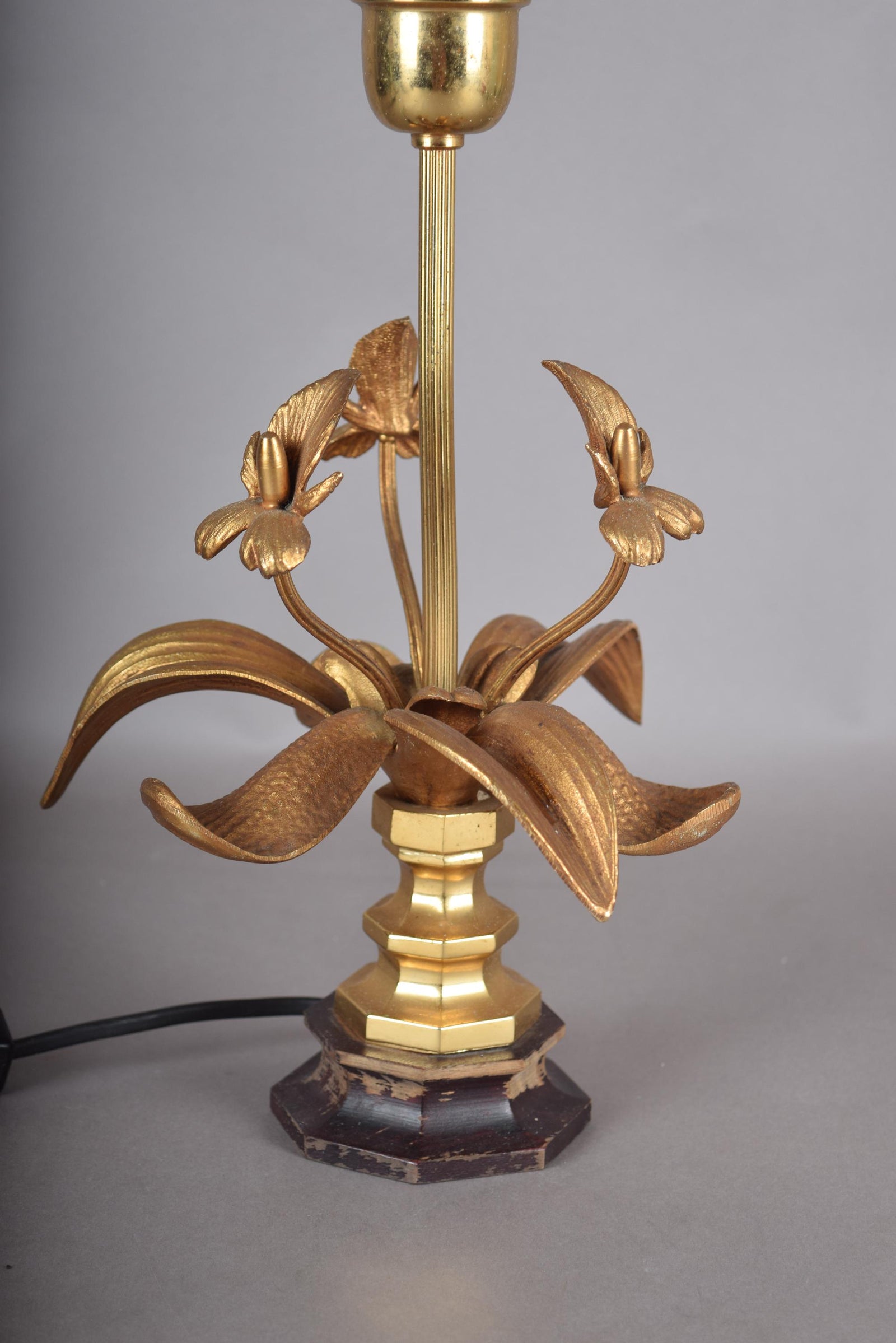 Vintage Brass Table Lamp, Floral and Leaf Motif, Wooden Base, 1970s