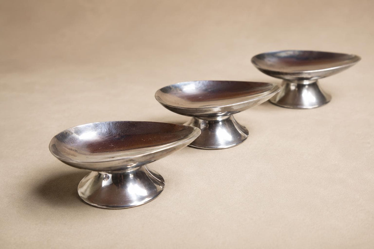 Set of 6 Vintage Stainless Steel Avocado Dishes, Mid-Century Serving Bowls, Inox Appetizer Dishes, Retro Tableware Set, Circa 1950s
