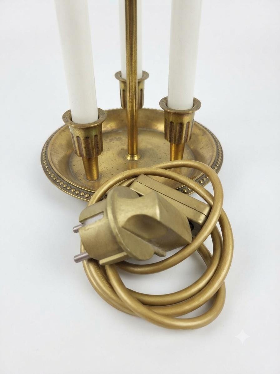 Three-Light Bouillotte Table Lamp, Bronze Base and Green Tole Shade