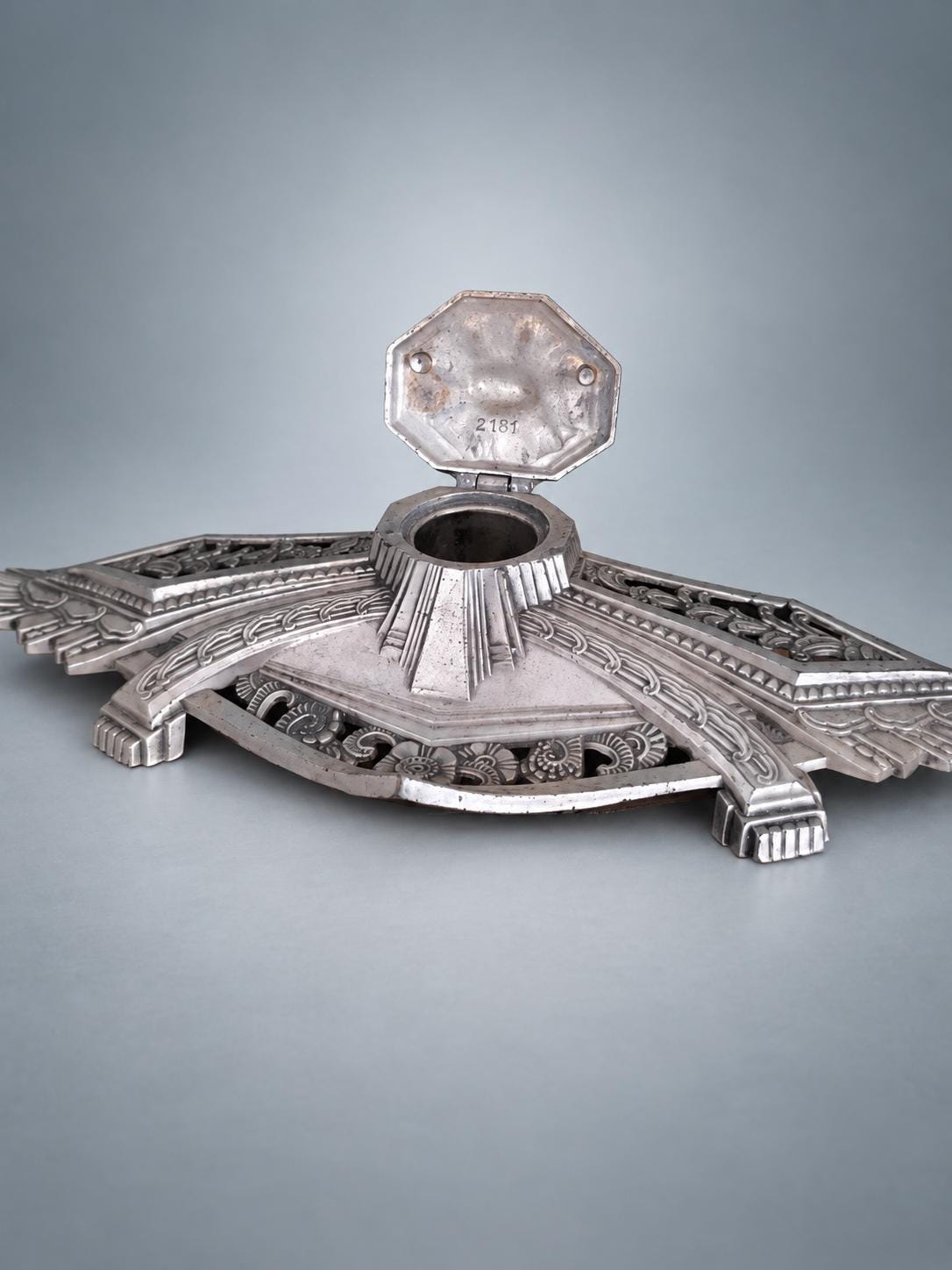 Antique French Art Deco Fan-Motif Inkwell, Geometric Silver-Tone Metal — France, circa 1930