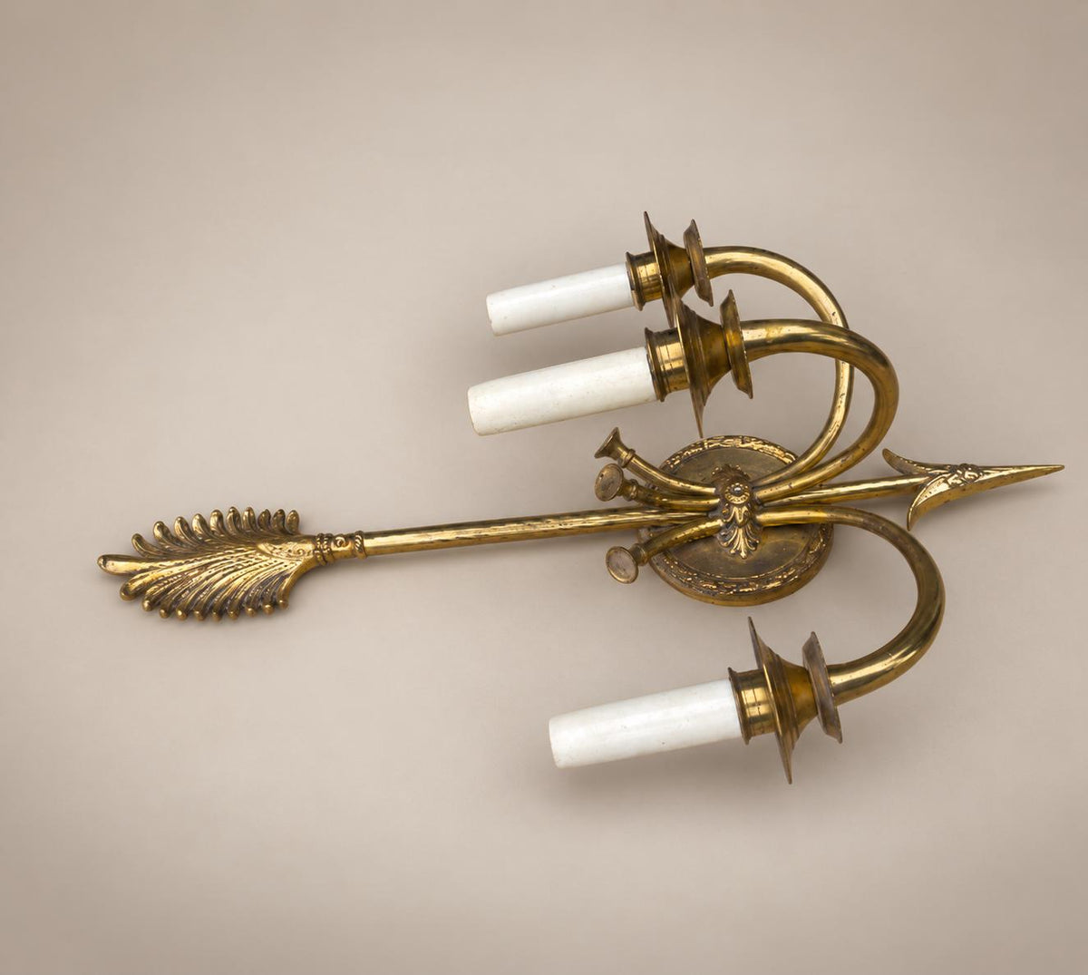 Gilt bronze Three-Arm Wall Sconce, Quiver and Foliate Backplate,