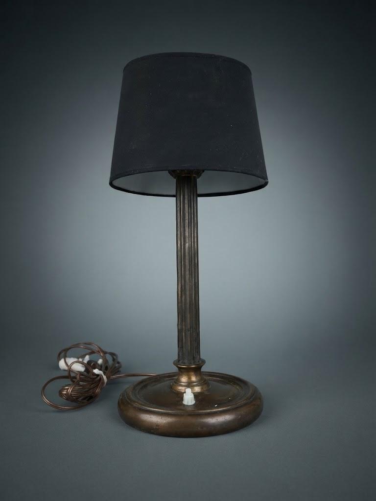Vintage Neoclassical Style Fluted Column Table Lamp, Brass-Tone Metal on Round Base, with Black Shade