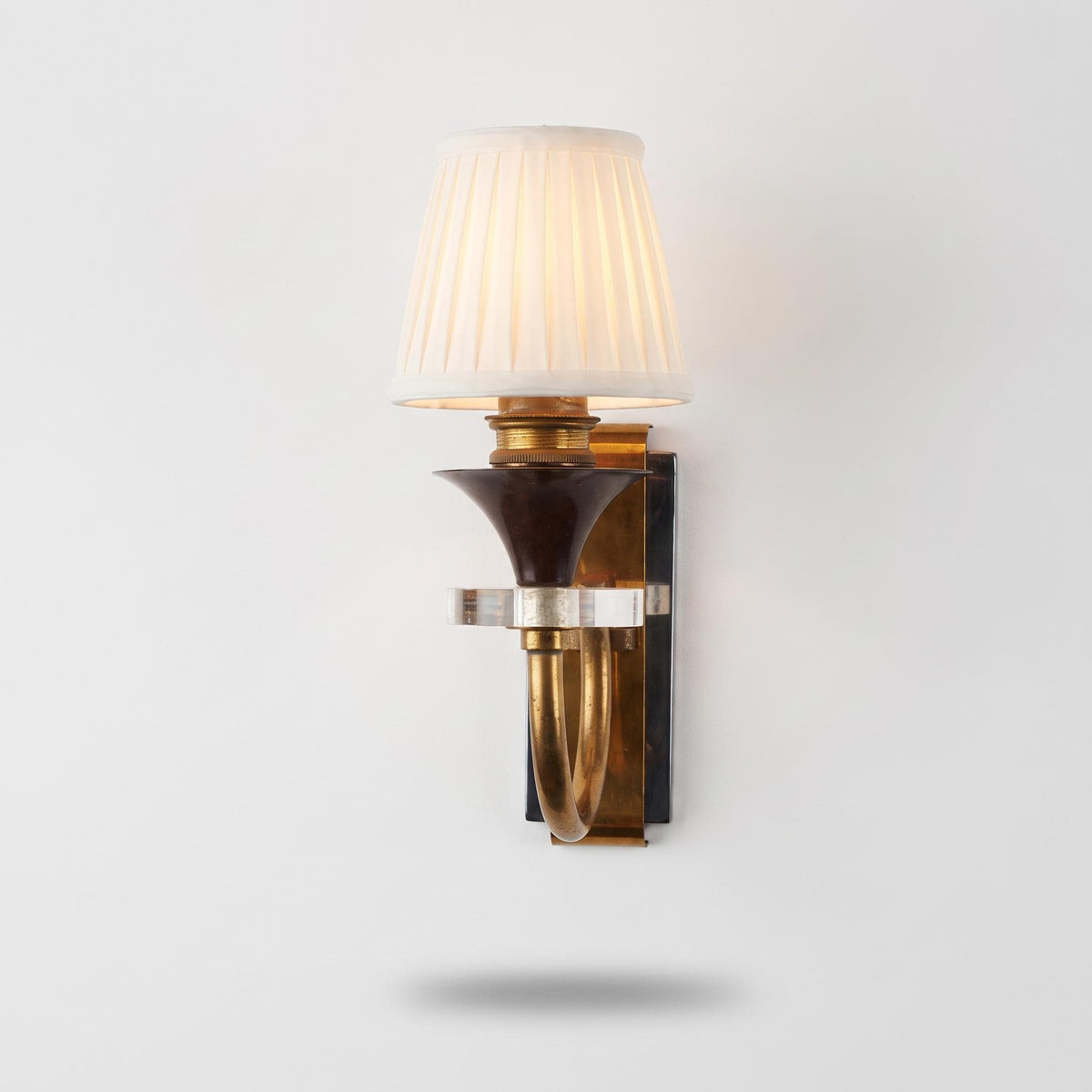 Vintage Hollywood Regency Style Brass-Tone Wall Sconce with Clear Acrylic Ring