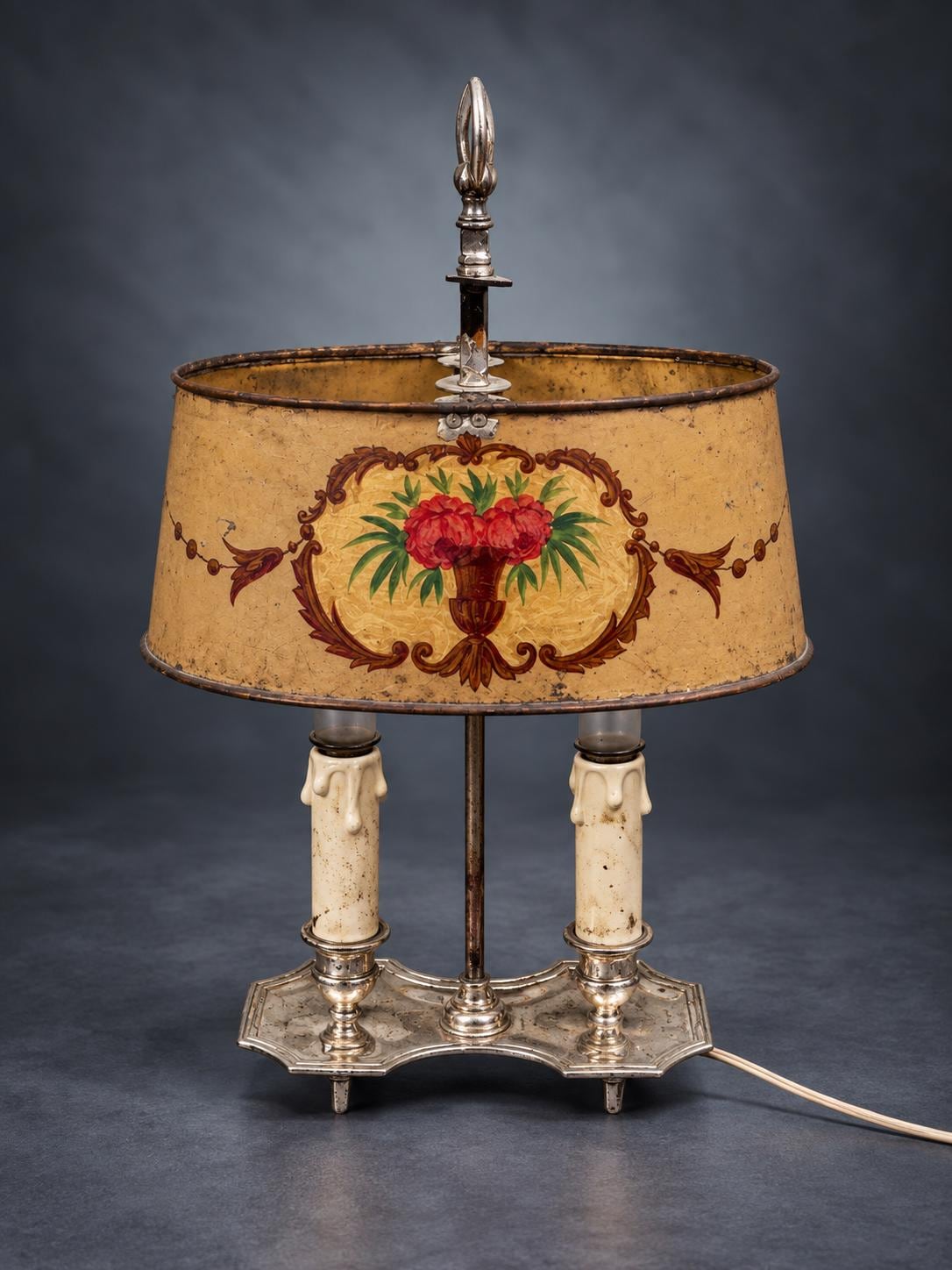 Two-Light Desk Lamp with Painted Metal Tôle Shade, Rose Urn Decoration, Silver-Tone Candle Arms, French Country Style