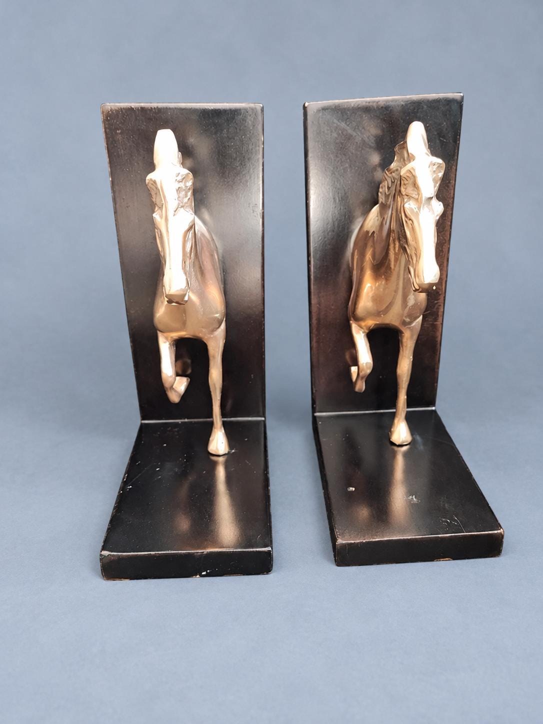Pair of Horse Bookends, Gold-Tone Metal Horses on Black Bases, Equestrian Library Decor, 23 cm