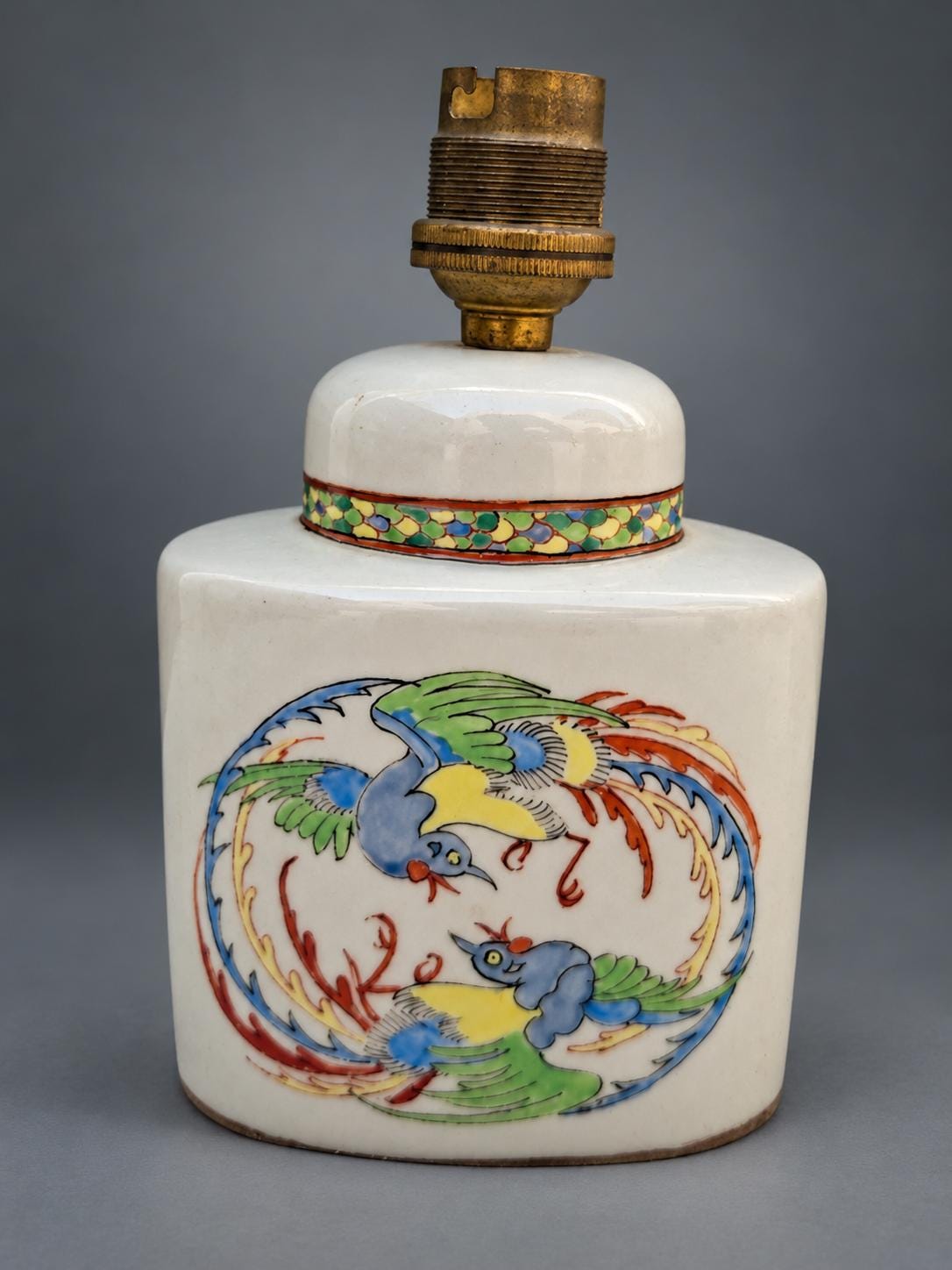 Pair of Small Chinoiserie Style Ceramic Lamps, Painted Phoenix Pair Decoration, Tea Caddy Form, Brass-Tone Fittings