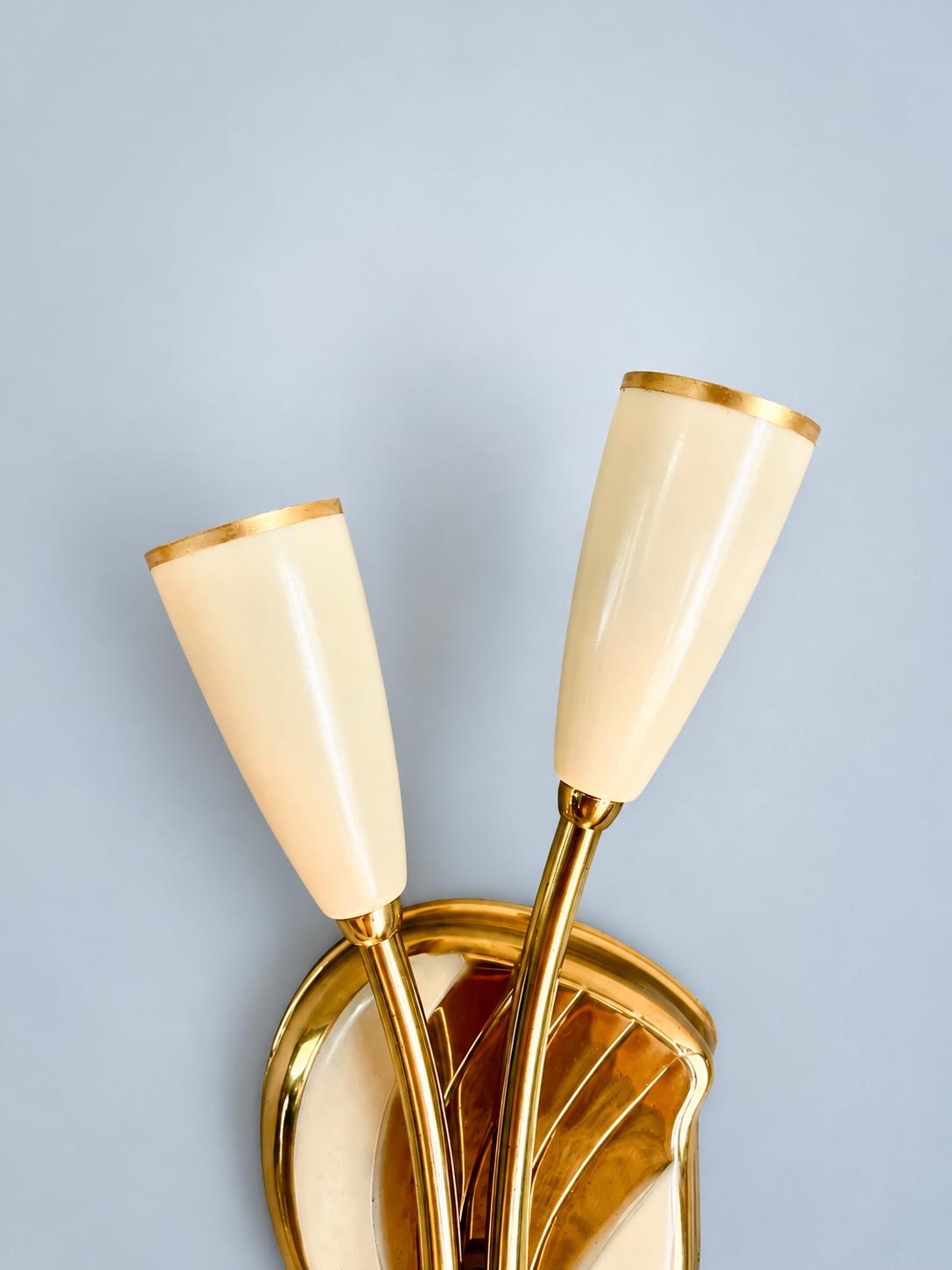 Vintage Double Wall Sconce, Attributed 1950s–60s, Gilt Metal with Crossed Arms and Ivory Lacquered Cone Shades, 25 cm