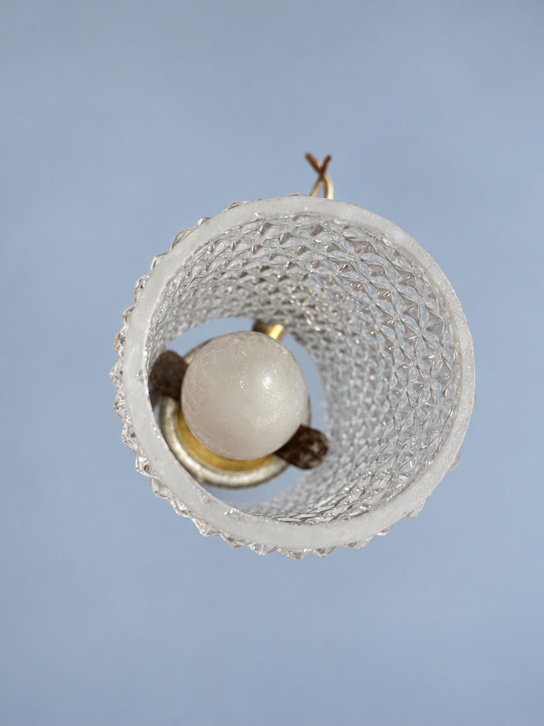 Vintage Mid-Century Wall Sconce, Brass-Tone Metal with Clear Diamond-Pattern Glass Shade, 20.5 cm