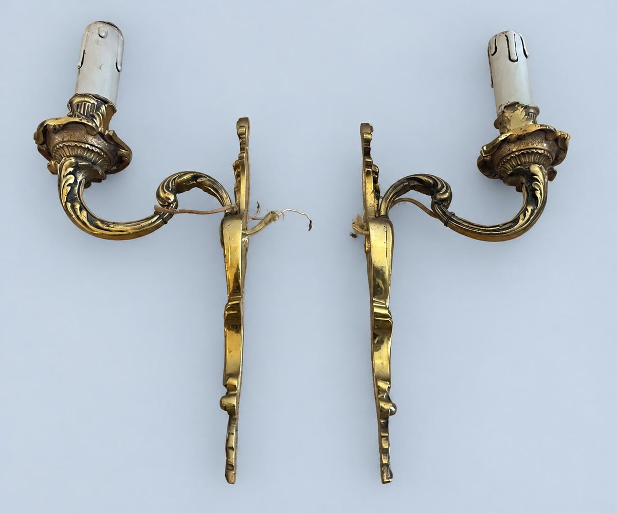 Vintage Pair of Louis XV Style Single-Light Wall Sconces, Gilt Metal Scrolls and Shell Bobèches, Candle Lights, 25 cm