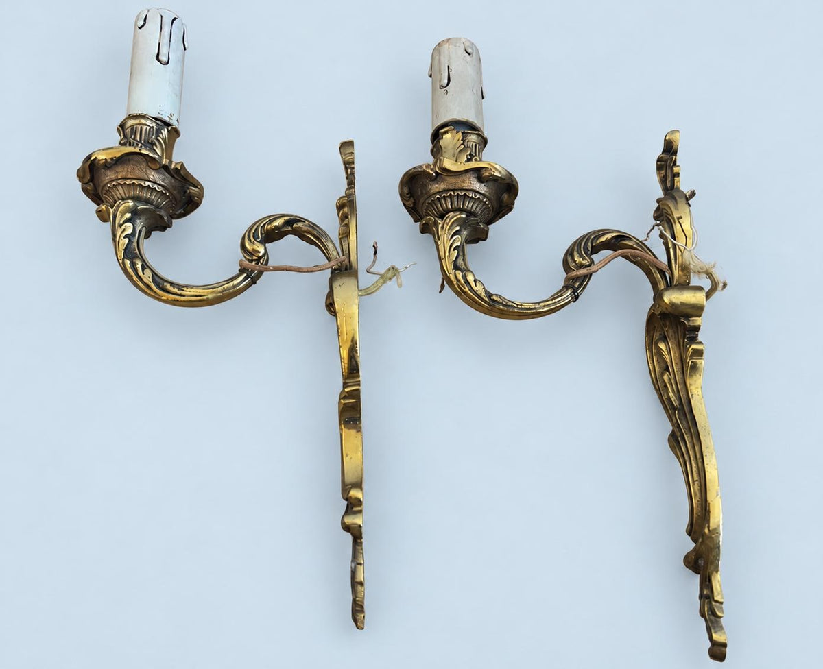 Vintage Pair of Louis XV Style Single-Light Wall Sconces, Gilt Metal Scrolls and Shell Bobèches, Candle Lights, 25 cm