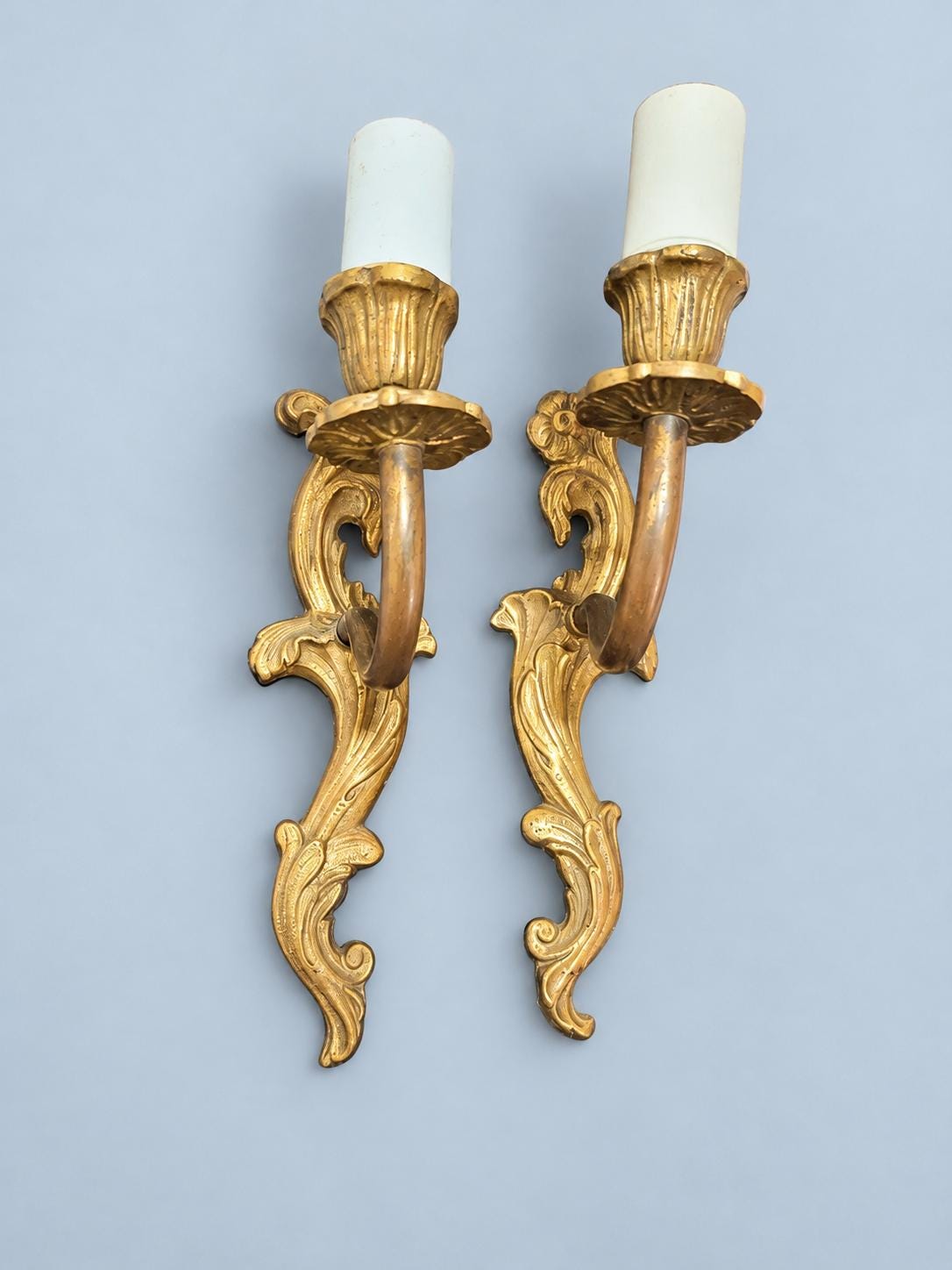 Vintage Pair of Rococo Louis XV Style Single-Light Wall Sconces, Gilt Metal Acanthus Scrolls, Candle Lights, 22 cm