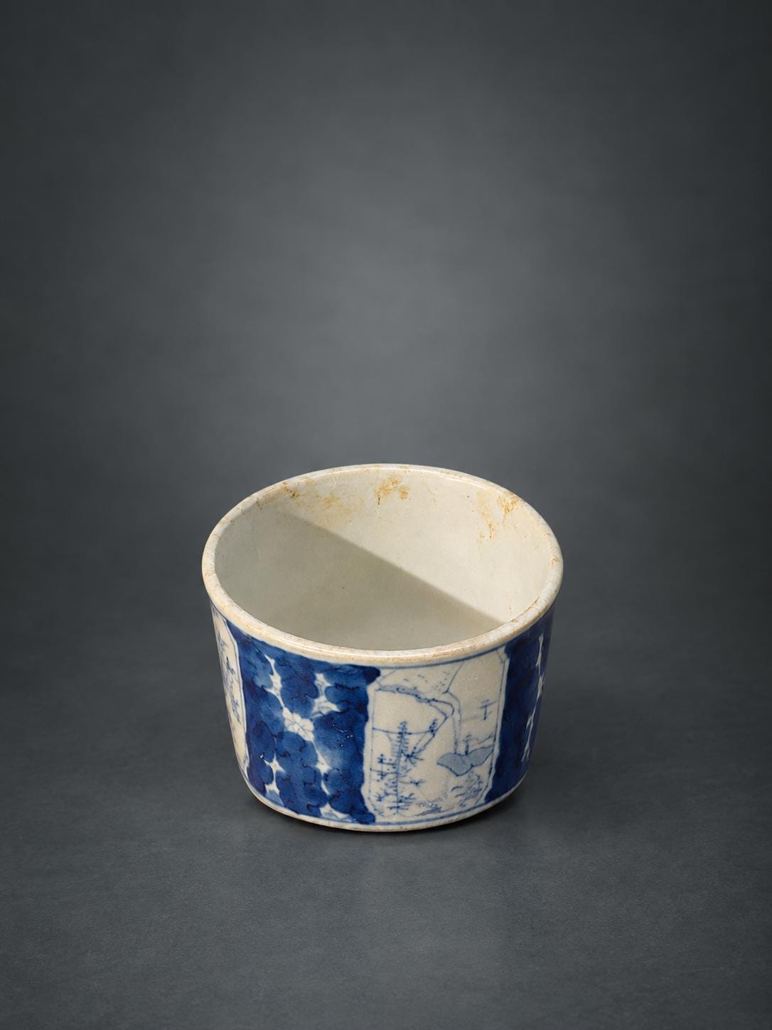 Blue and White Hexagonal Tea Caddy with Cover, Landscape and Bird Panels, Chinese Style, 23.5 cm