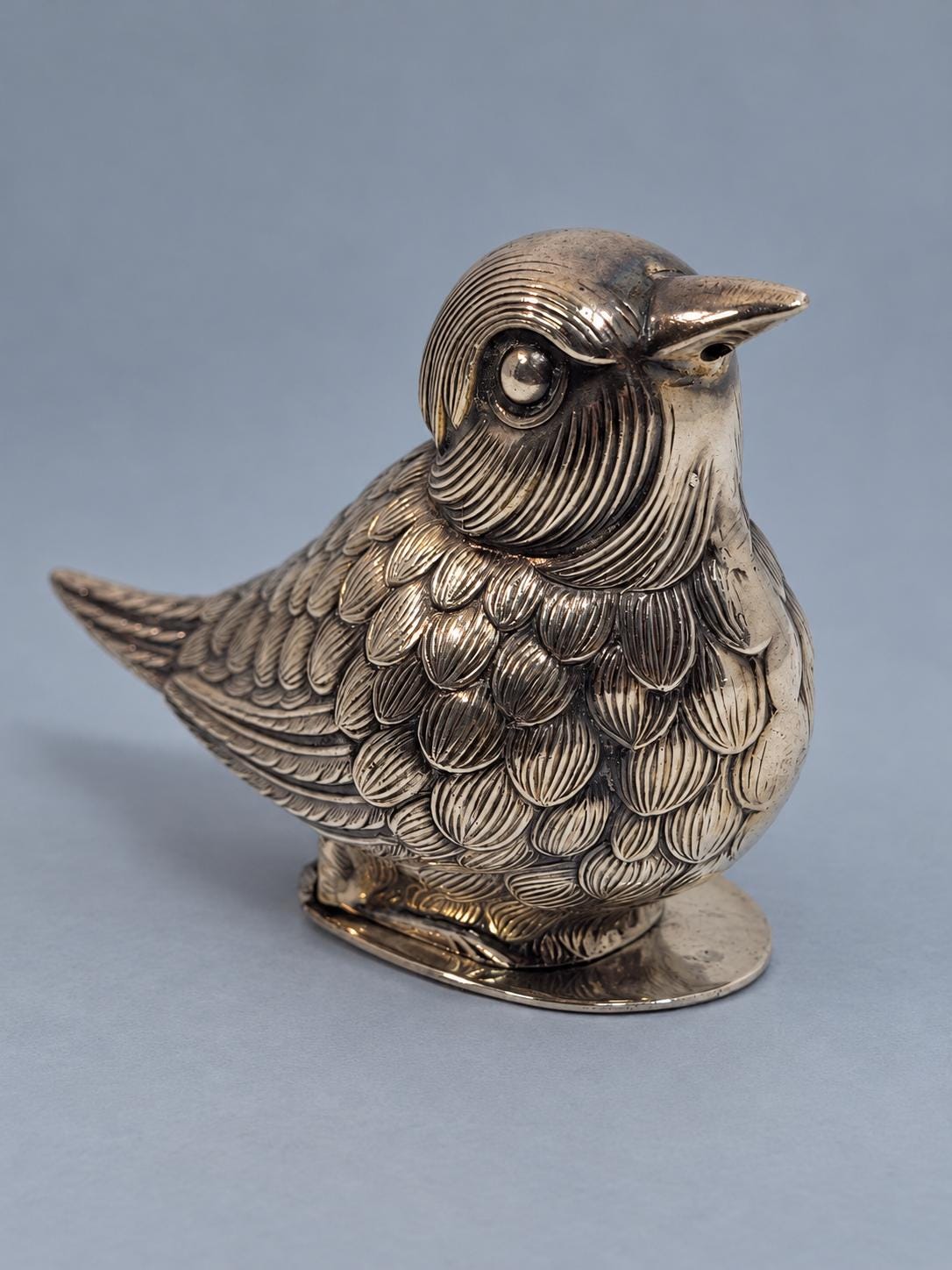 Vintage Figural Bird Salt or Pepper Shaker, Silver-Tone Metal with Finely Chased-Look Feathers, Small Table Sculpture, 7 cm