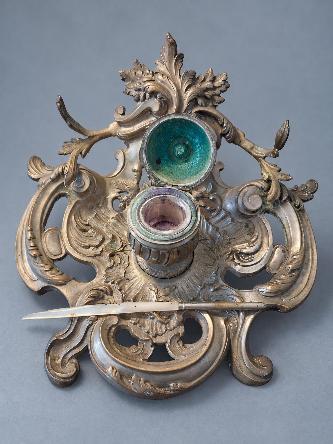 Vintage Louis XV Rocaille Style Inkstand, Silver-Tone Metal with Gadrooned Urn Inkwell and Pierced Scroll Tray, Attributed Late 19th Century