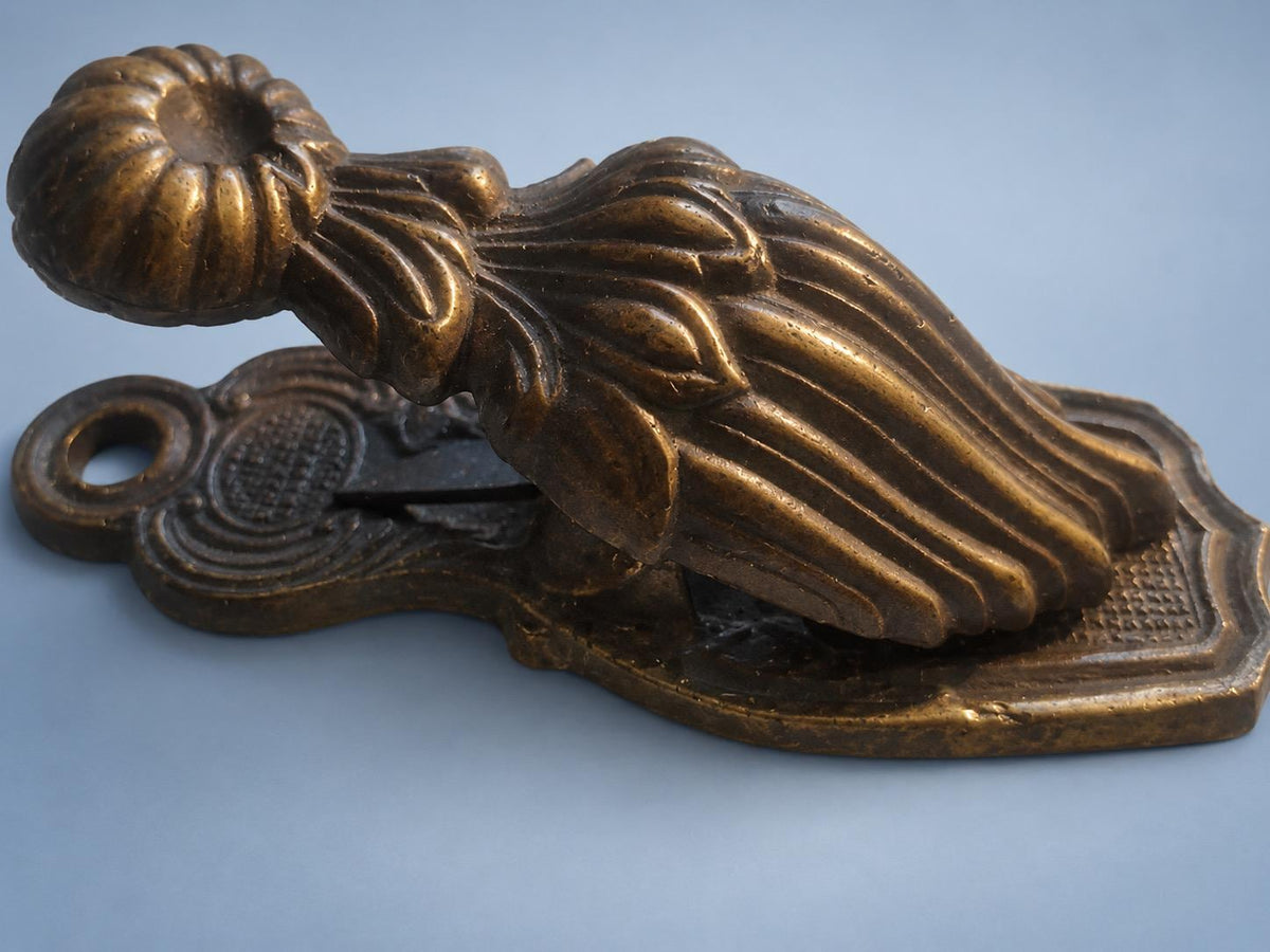 Vintage Bronze-Tone Metal Letter Clip with Fan-Shaped Leaf Lever and Rosette Knob, Wall or Desk Mount