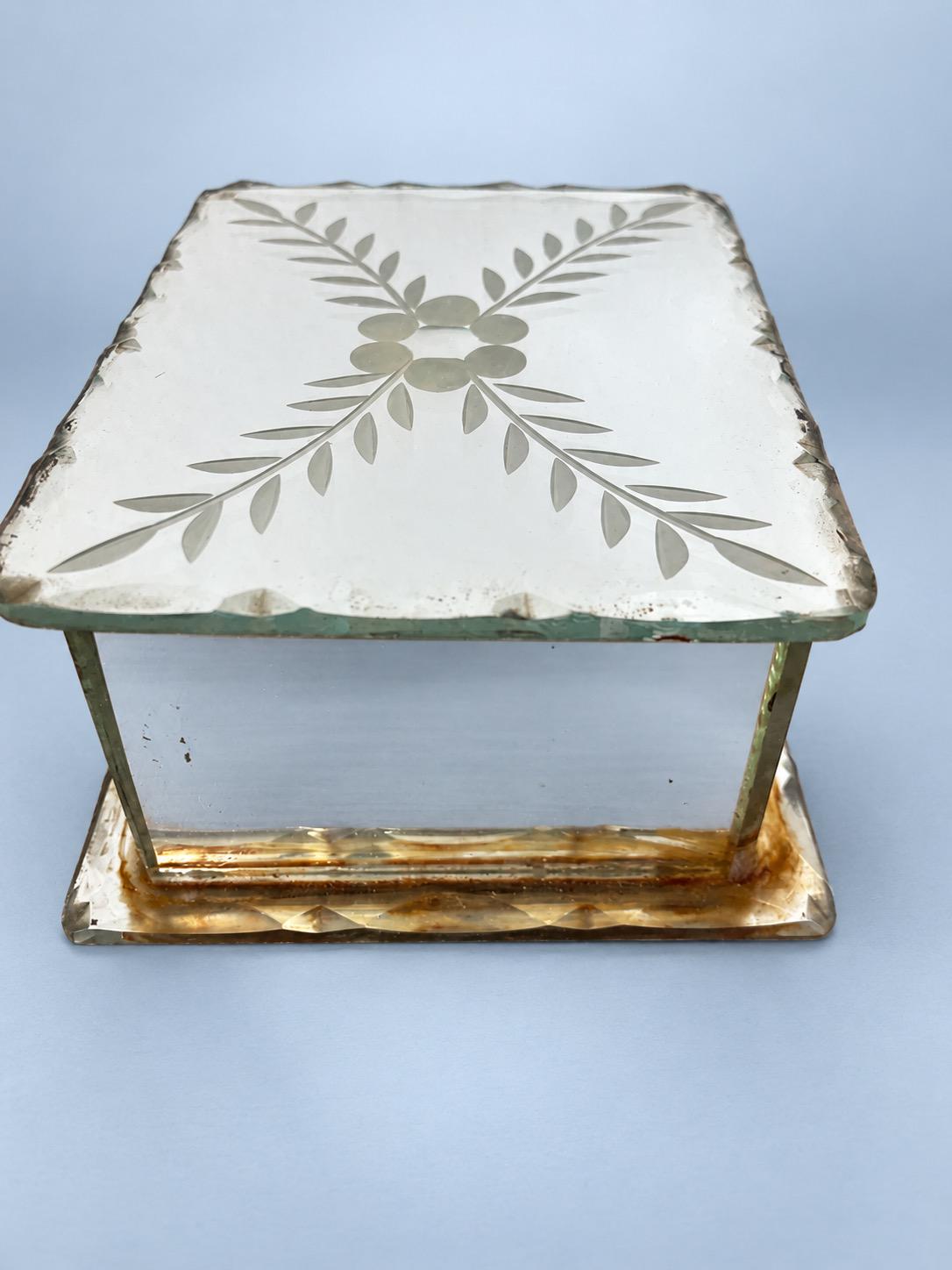 Vintage Art Deco Mirrored Glass Jewelry Box, Bevelled Edges and Engraved Leaf Spray Lid, 1930s