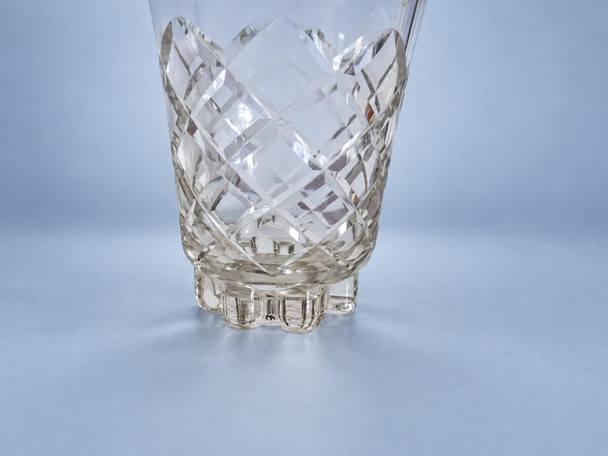 Vintage Clear Cut Crystal Vase with Beaded Scalloped Rim, Crosscut Geometric Trumpet Shape and Faceted Base, 19.5 cm
