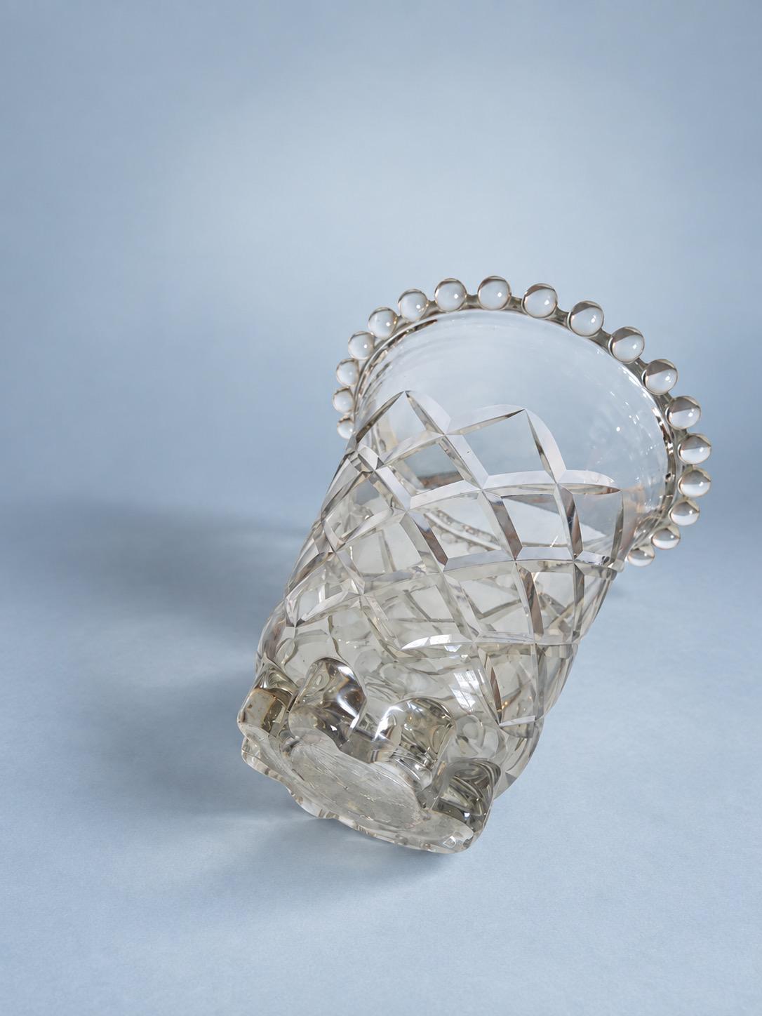 Vintage Clear Cut Crystal Vase with Beaded Scalloped Rim, Crosscut Geometric Trumpet Shape and Faceted Base, 19.5 cm