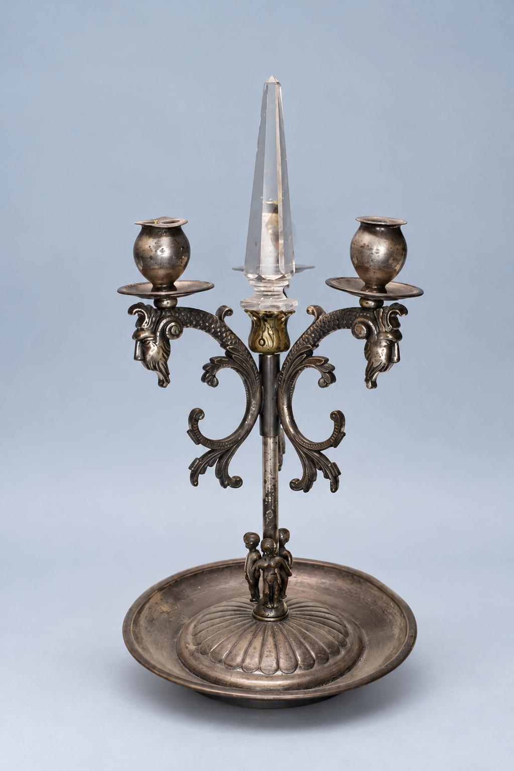 Vintage Three-Light Candelabrum Table Lamp, Silver-Tone Metal with Ram’s Head Scroll Arms, Faceted Glass Centre Spike, Gadrooned Dish Base