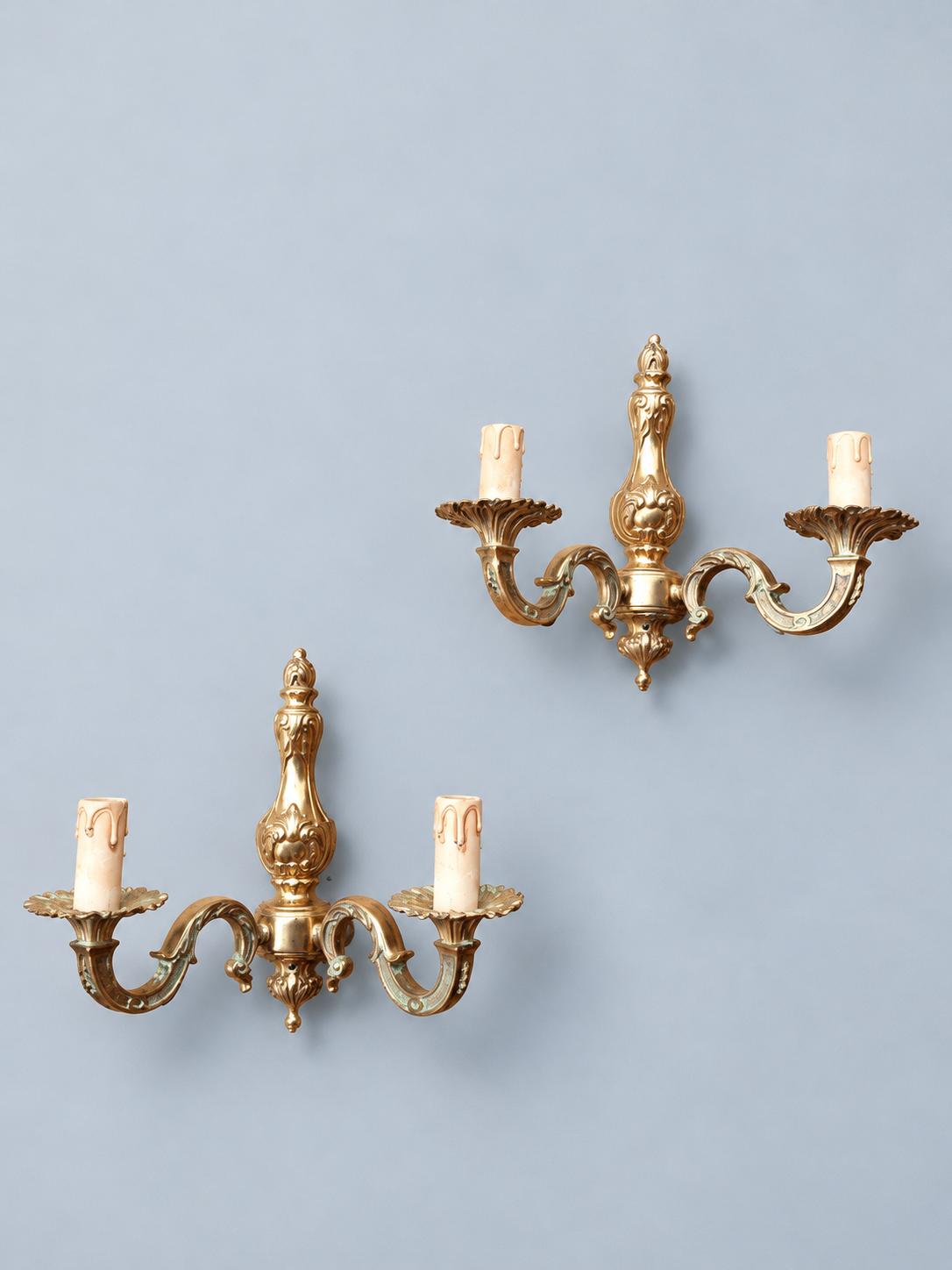 Vintage Pair of Louis XV Rocaille Style Wall Sconces, Attributed Mid-20th Century, Gilt Metal with Two Candle Lights Each, 30 cm