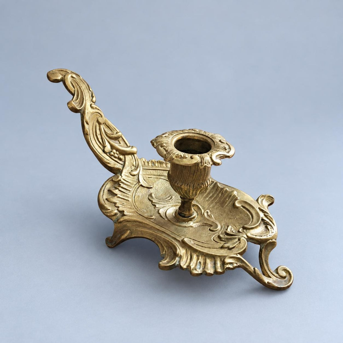 Vintage Louis XV Rocaille Style Gilt Metal Chamberstick, Hand Candle Holder with Scrolled Handle, 23 cm