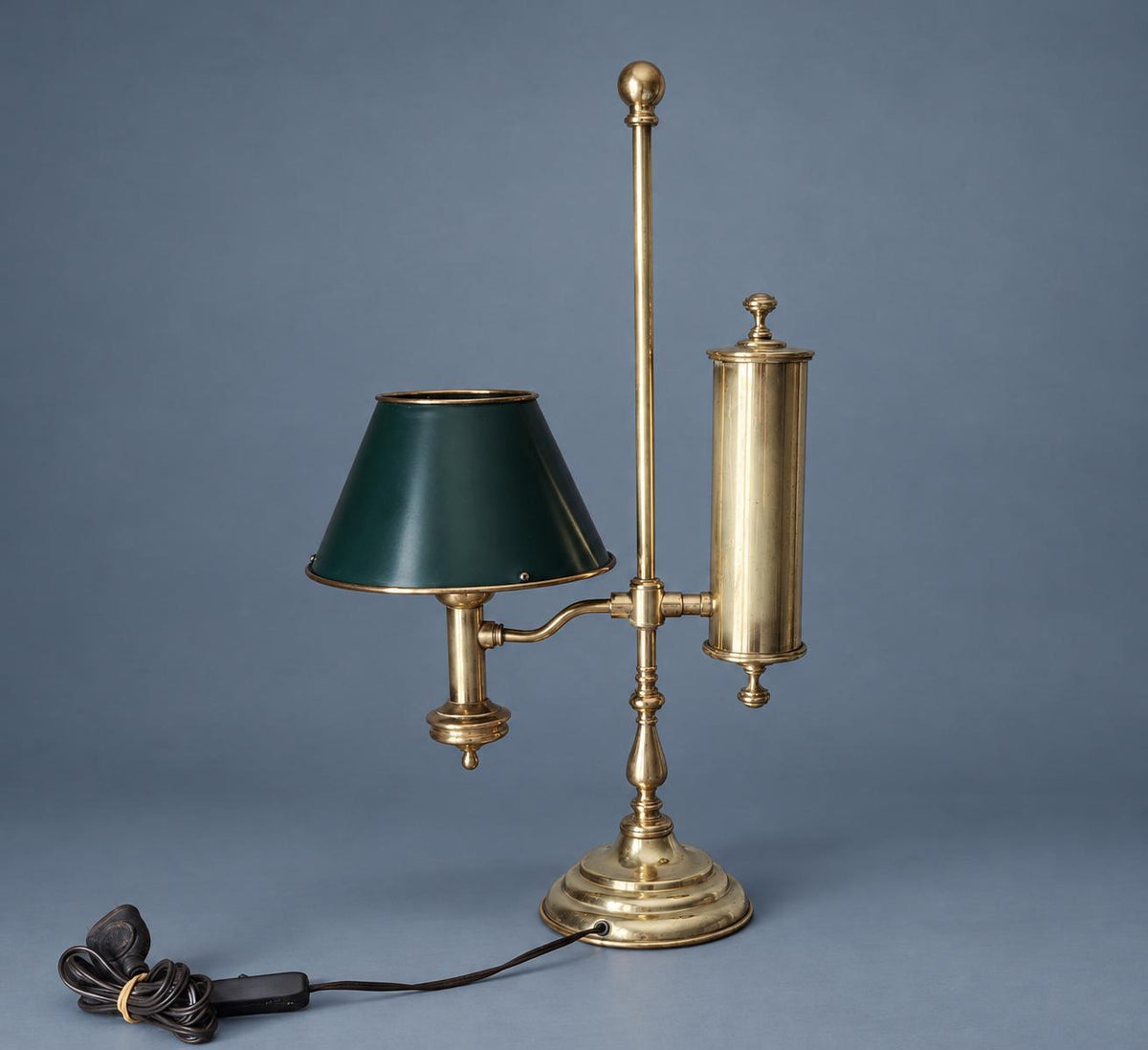 Vintage Brass Student Lamp, Victorian Style Desk Lamp with Faux Oil Reservoir and Green Painted Metal Shade, 57 cm