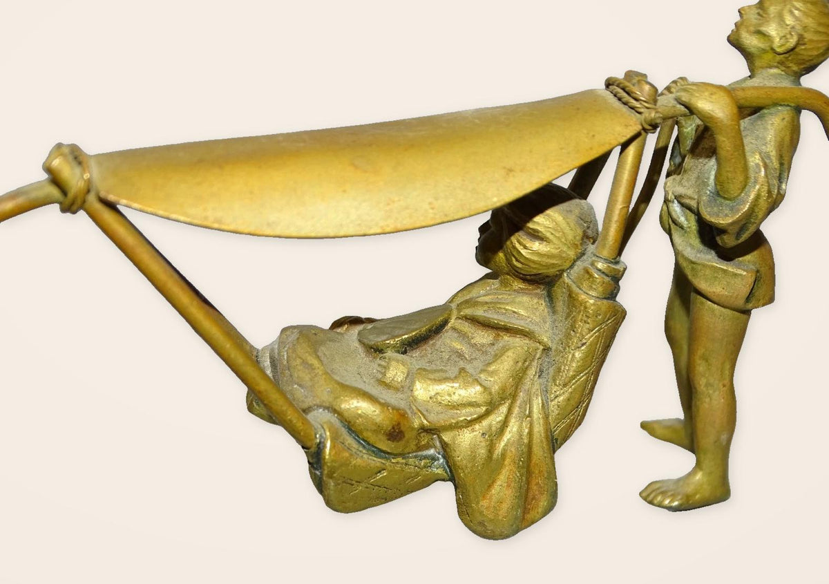Antique Napoleon III Japonisme Bronze Figure Group, Two Bearers Carrying a Lady with Fan in a Hammock Litter, 19th Century