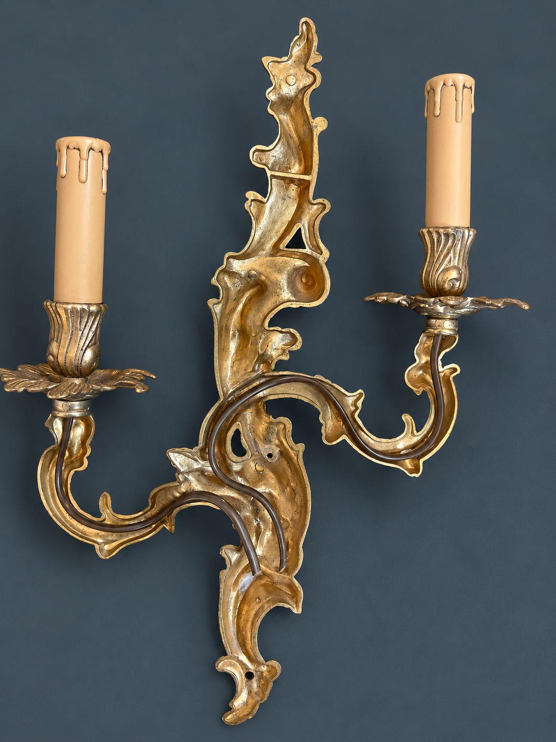 Set of Four Vintage Louis XV Style Bronze Wall Sconces, Two-Arm Rocaille Acanthus Design with Leaf Bobeches, Two Pairs