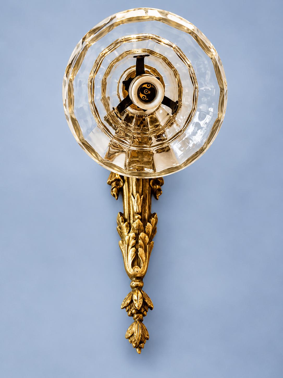 Louis XVI Style Gilt Metal Wall Sconce with Clear Glass Tulip Shade, Vintage