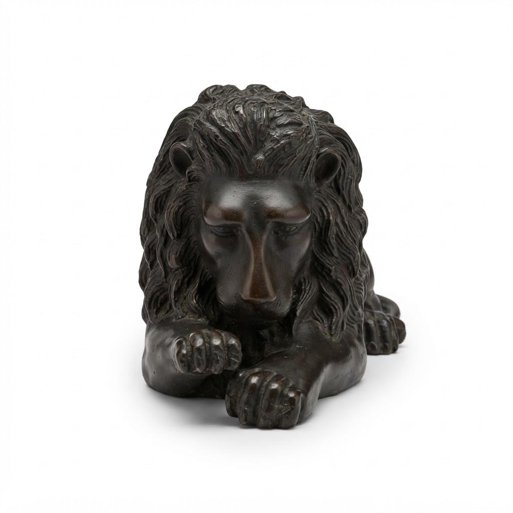 Antique Grand Tour Bronze Recumbent Lion After Canova, Resting Lion with Crossed Paws and Flowing Mane, Dark Patina, 11.5 in
