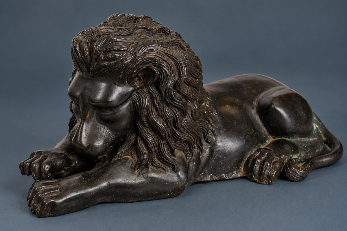 Antique Grand Tour Bronze Recumbent Lion After Canova, Resting Lion with Crossed Paws and Flowing Mane, Dark Patina, 11.5 in