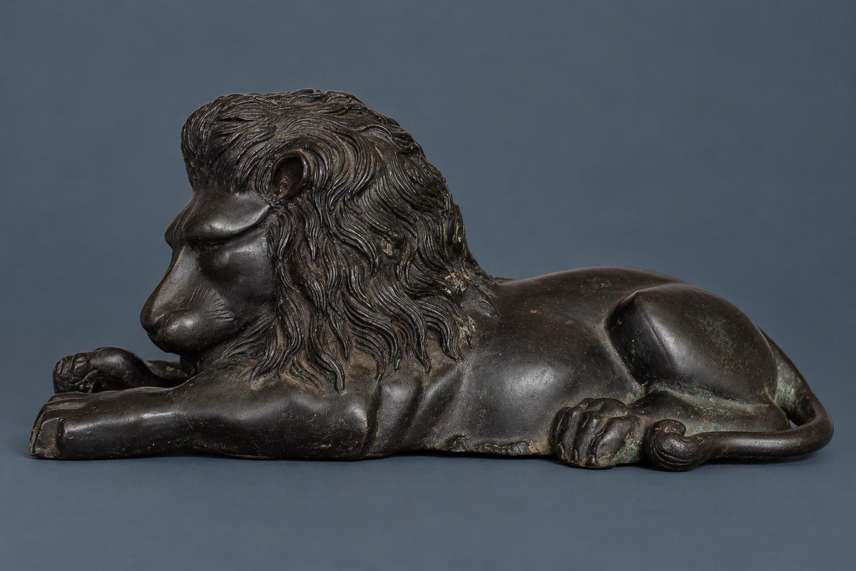 Antique Grand Tour Bronze Recumbent Lion After Canova, Resting Lion with Crossed Paws and Flowing Mane, Dark Patina, 11.5 in