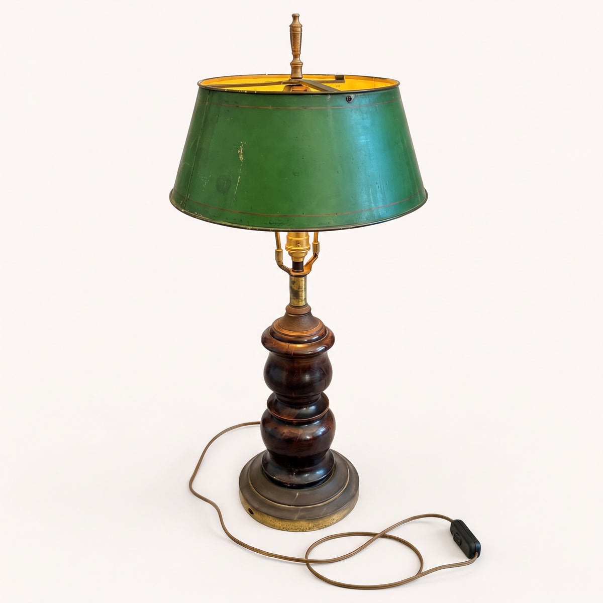 LM-V-030 — Original green tole shade and wood lamp, warm white studio photograph
