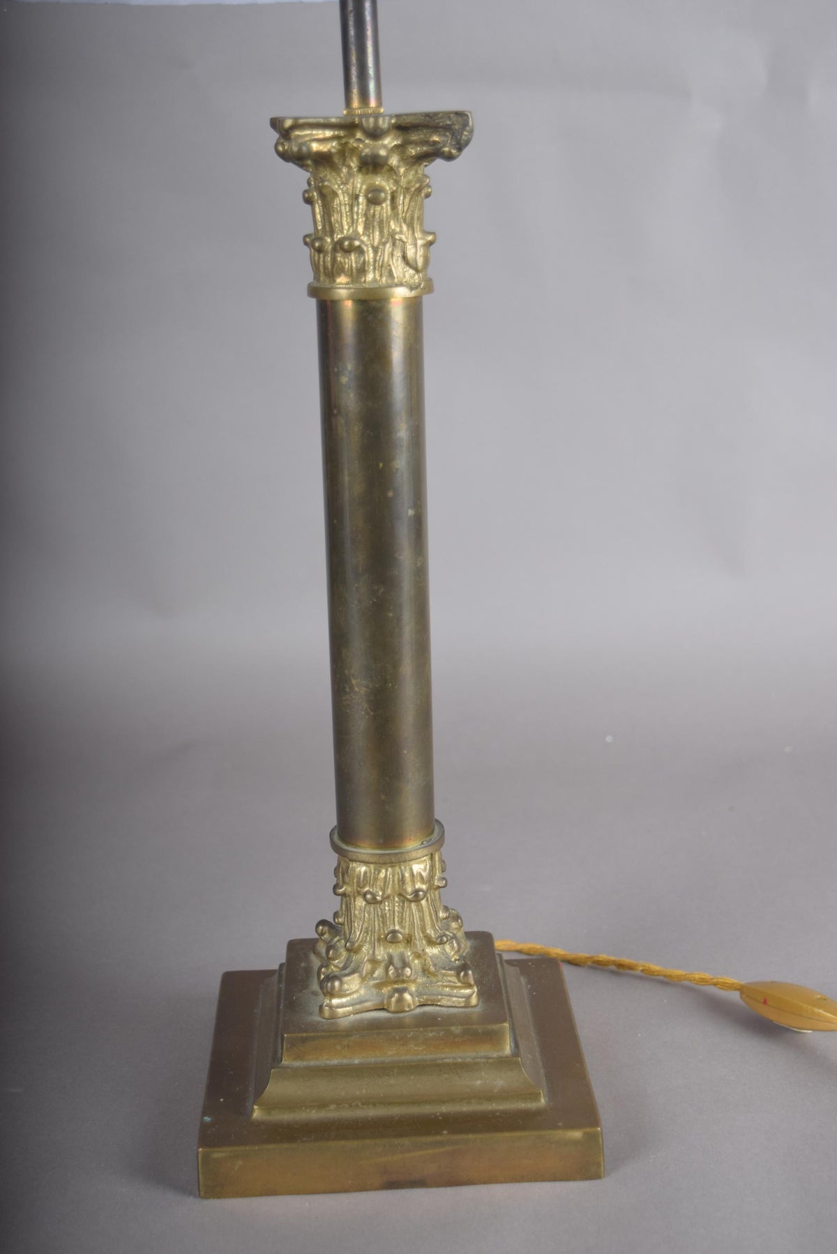 Vintage Brass Column Table Lamp, Corinthian Capital — Neoclassical Empire Style, 1950s