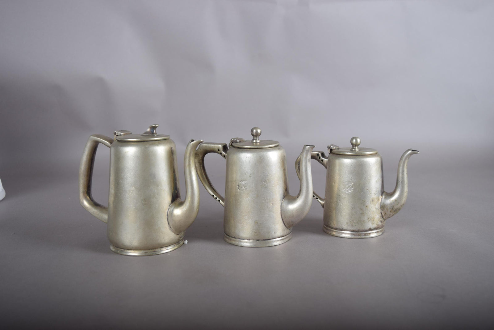 Vintage Set of Three Graduated Silver-Plated Coffee Pots, English EPNS, 1930s