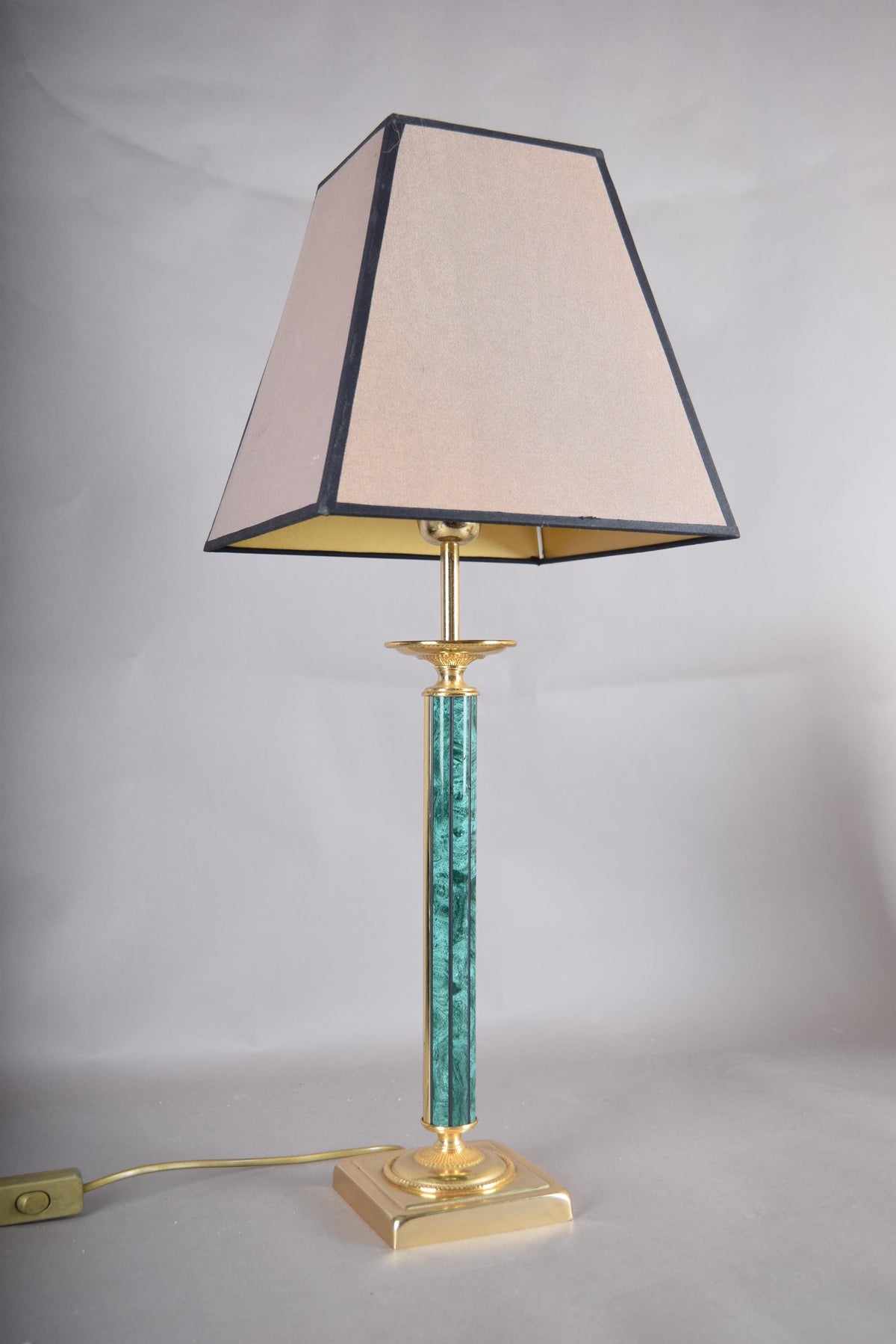 Vintage 1980s Table Lamp, Malachite-Style Green Column, Gold-Toned Metal, Hollywood Regency Style