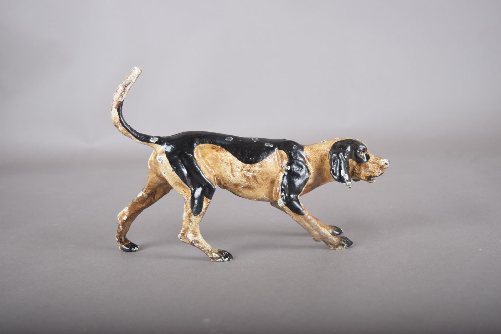 Vintage Circa 1930-1960 Hand-Painted Cast Metal Foxhound Figurine – English Sporting Country Decor Collectible