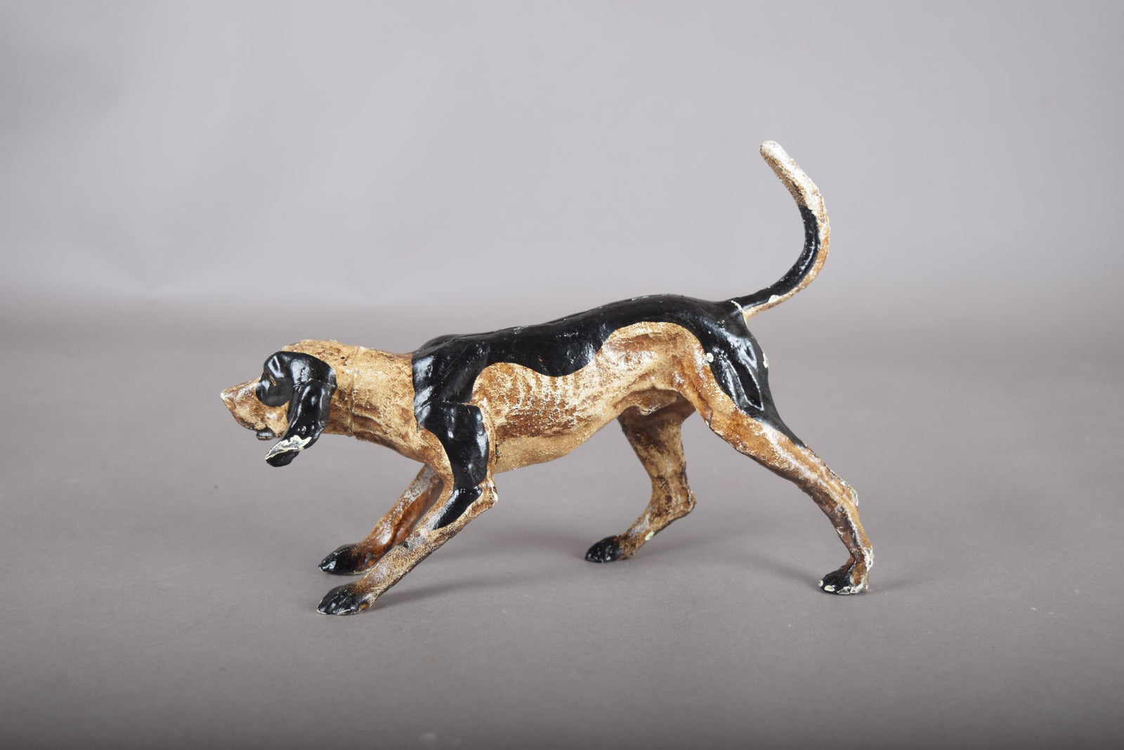Vintage Circa 1930-1960 Hand-Painted Cast Metal Foxhound Figurine – English Sporting Country Decor Collectible