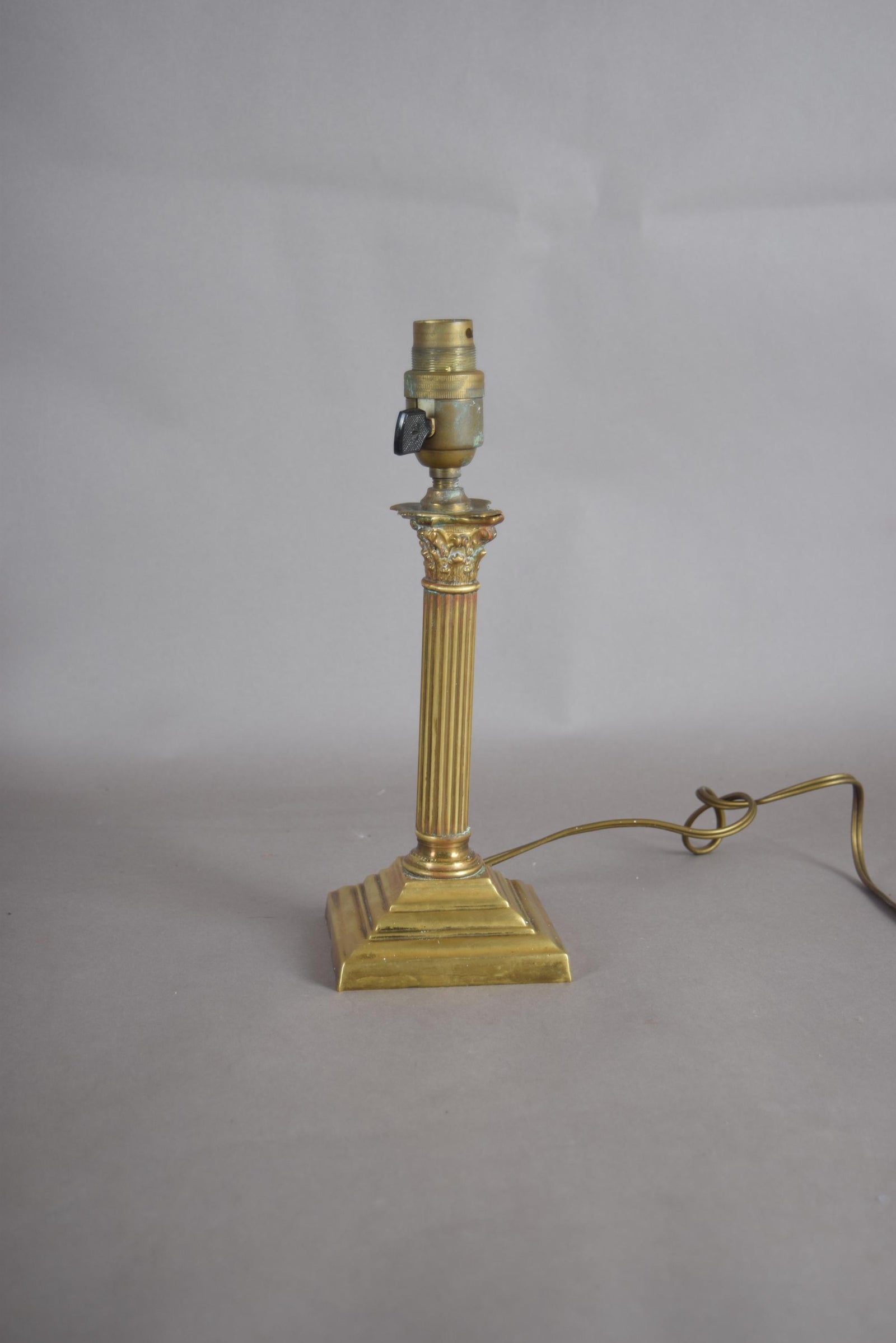 Vintage Patinated Brass Desk Lamp Base, Fluted Column, Corinthian Capital, No Shade, 1950s