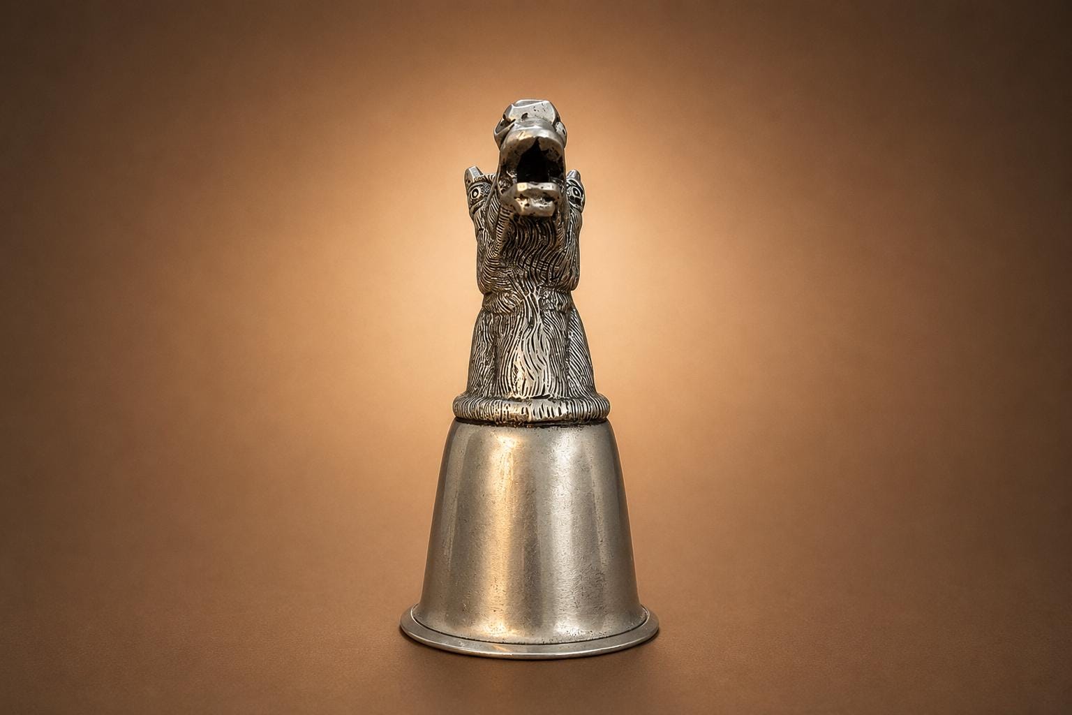 Vintage 1980s Gucci Horse-Head Metal Tumbler – Italian Designer Barware, Rare Collectible Equestrian Cup