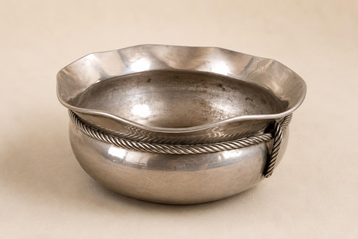 Vintage Ercuis Silver-Plated Bowl with Rope-Knot Border and Scalloped Rim, 20.5 cm