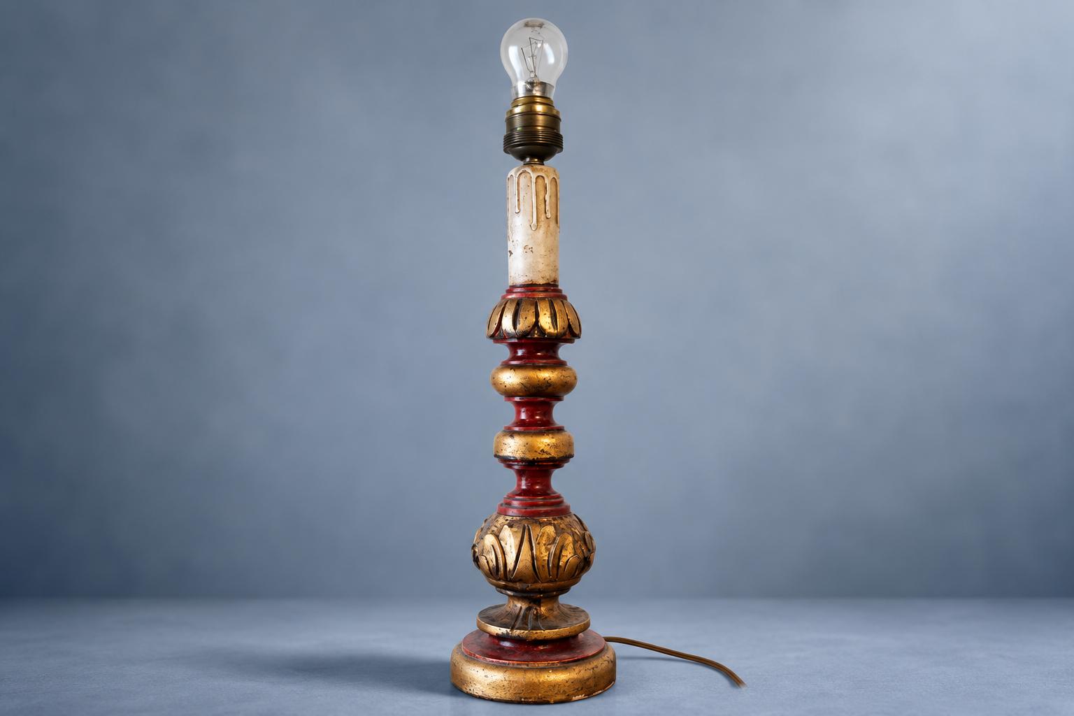 Carved Gold Leaf Table Lamp, Florentine Acanthus Leaves, Original Simon Fittings, Spanish Vintage Style, 1950s