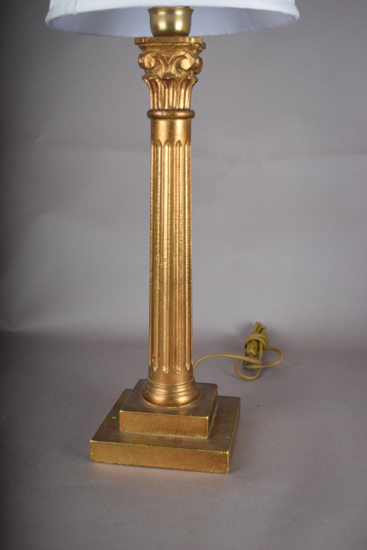 Vintage Italian Neoclassical Style Gilt Wood Column Table Lamp