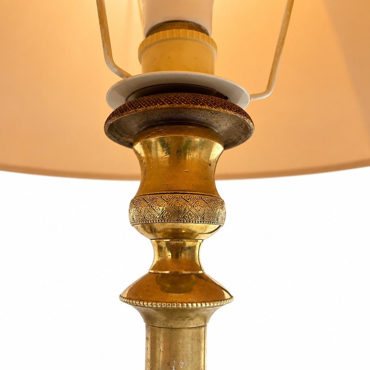 Empire-Style Gilt Metal Table Lamp, Turned and Ribbed Column, Beige Conical Shade Included