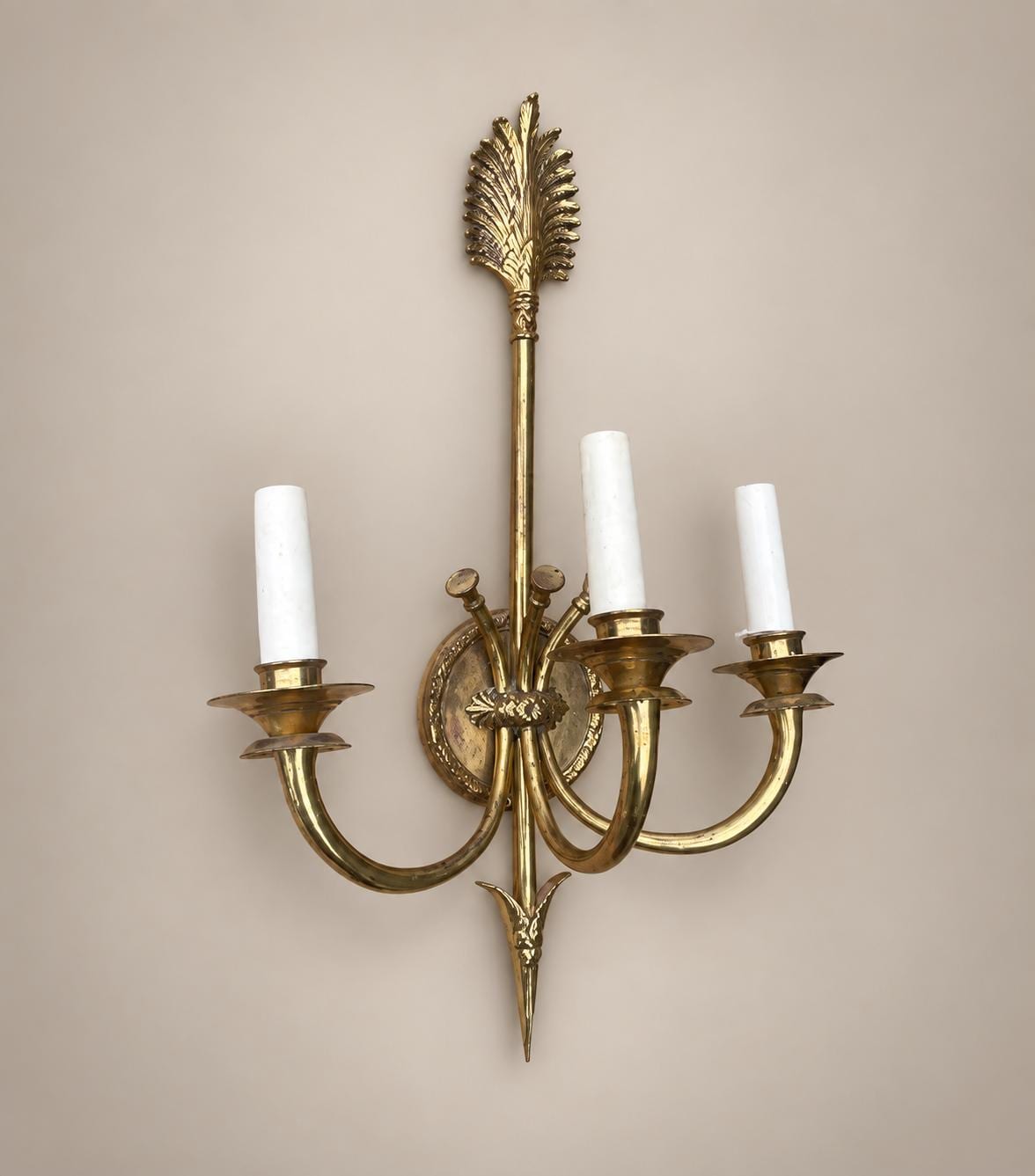 Gilt bronze Three-Arm Wall Sconce, Quiver and Foliate Backplate,