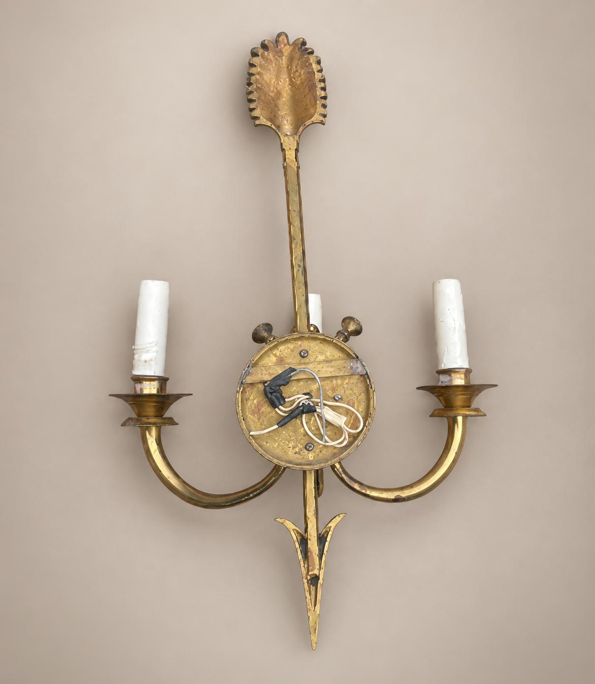 Gilt bronze Three-Arm Wall Sconce, Quiver and Foliate Backplate,